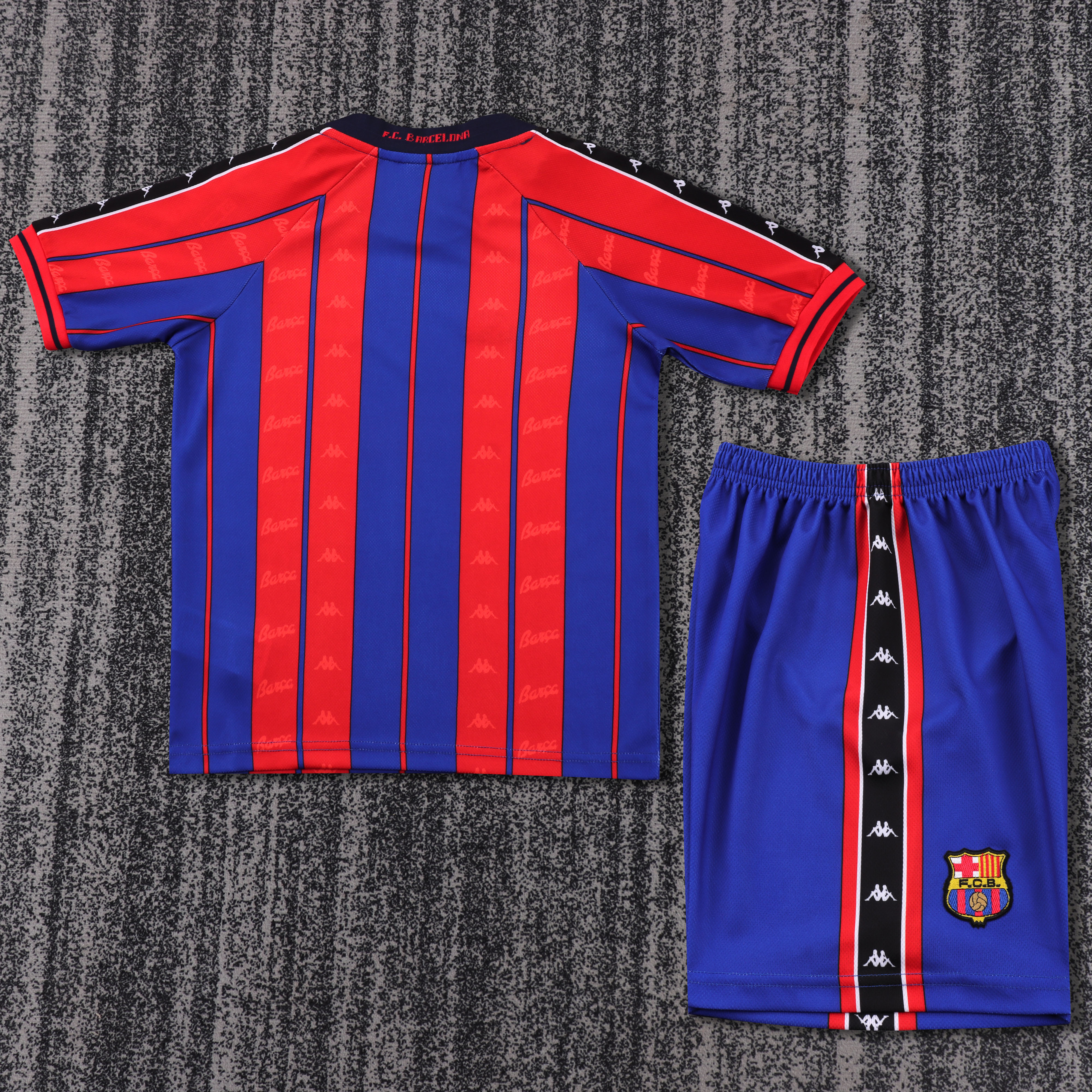 Kids kit Barcelona 97/98 Home