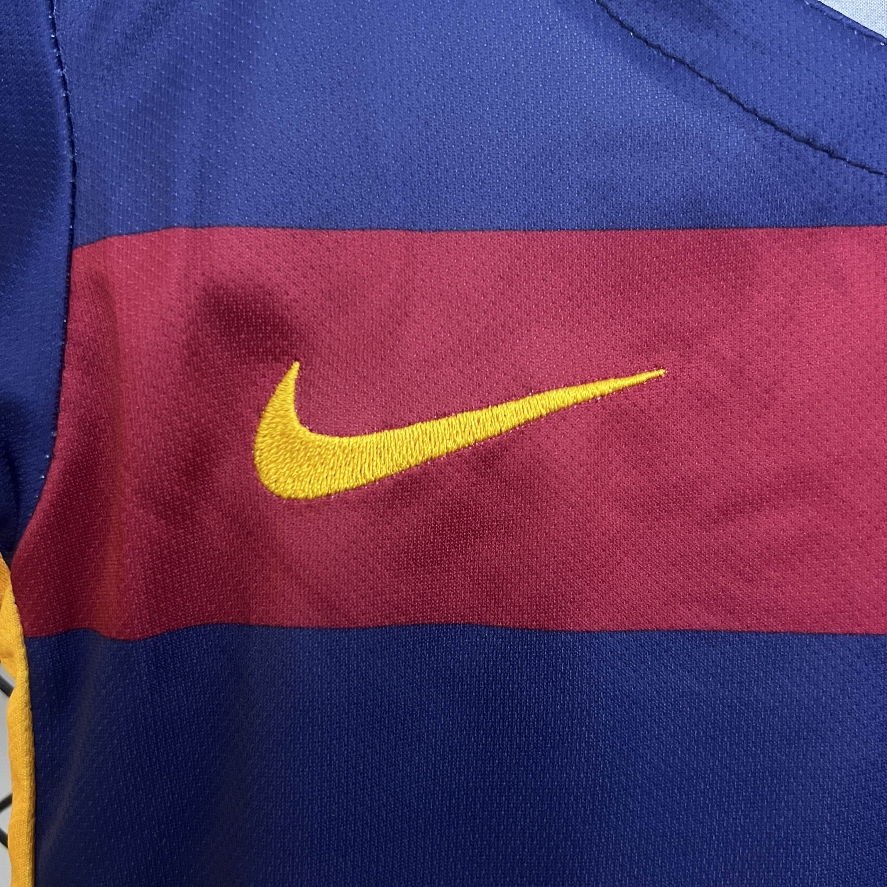 Kids kit Barcelona 15/16 Home 3