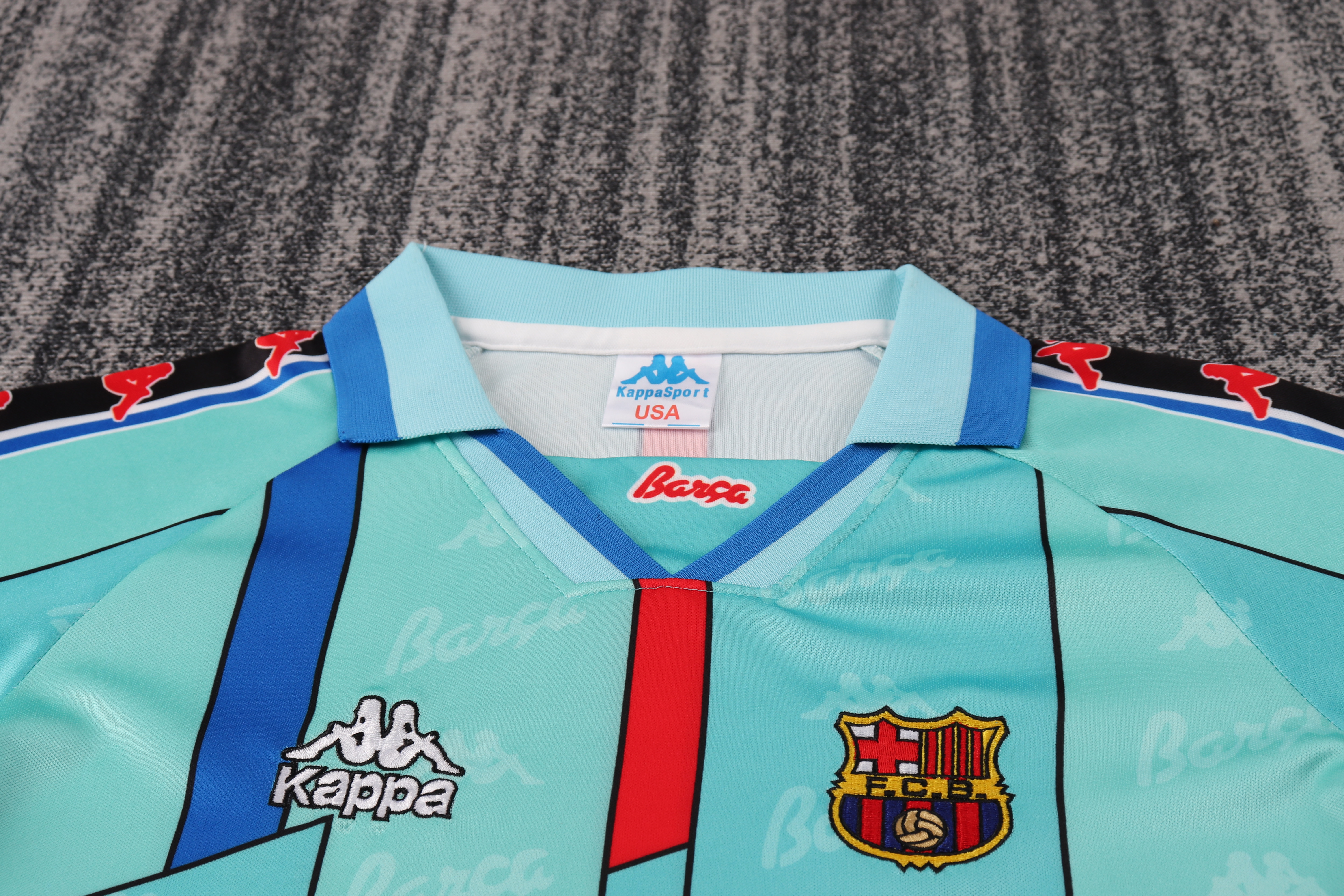 Kids kit Barcelona 96/97 Away 4