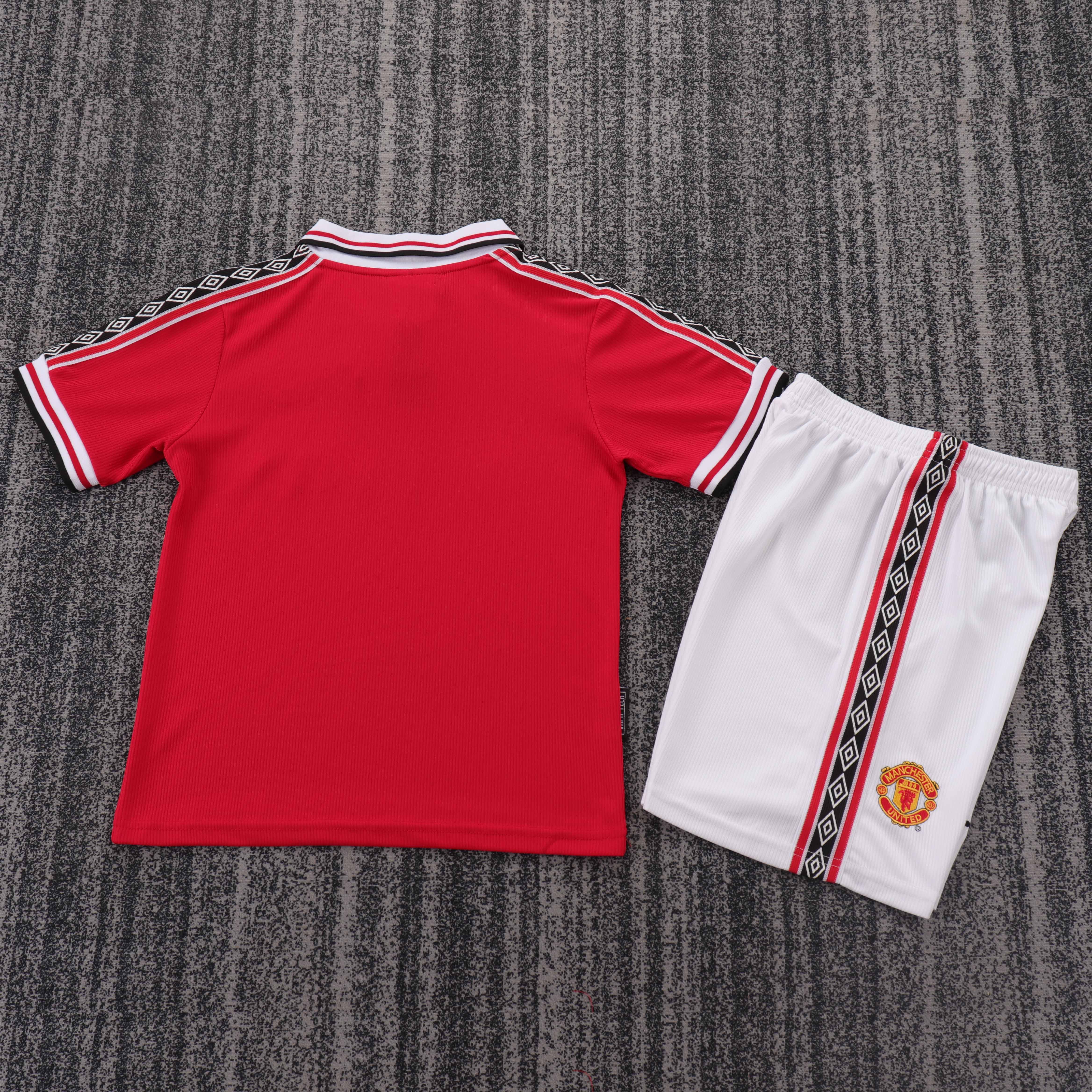 Kids Retro Man Utd 98/99 Home