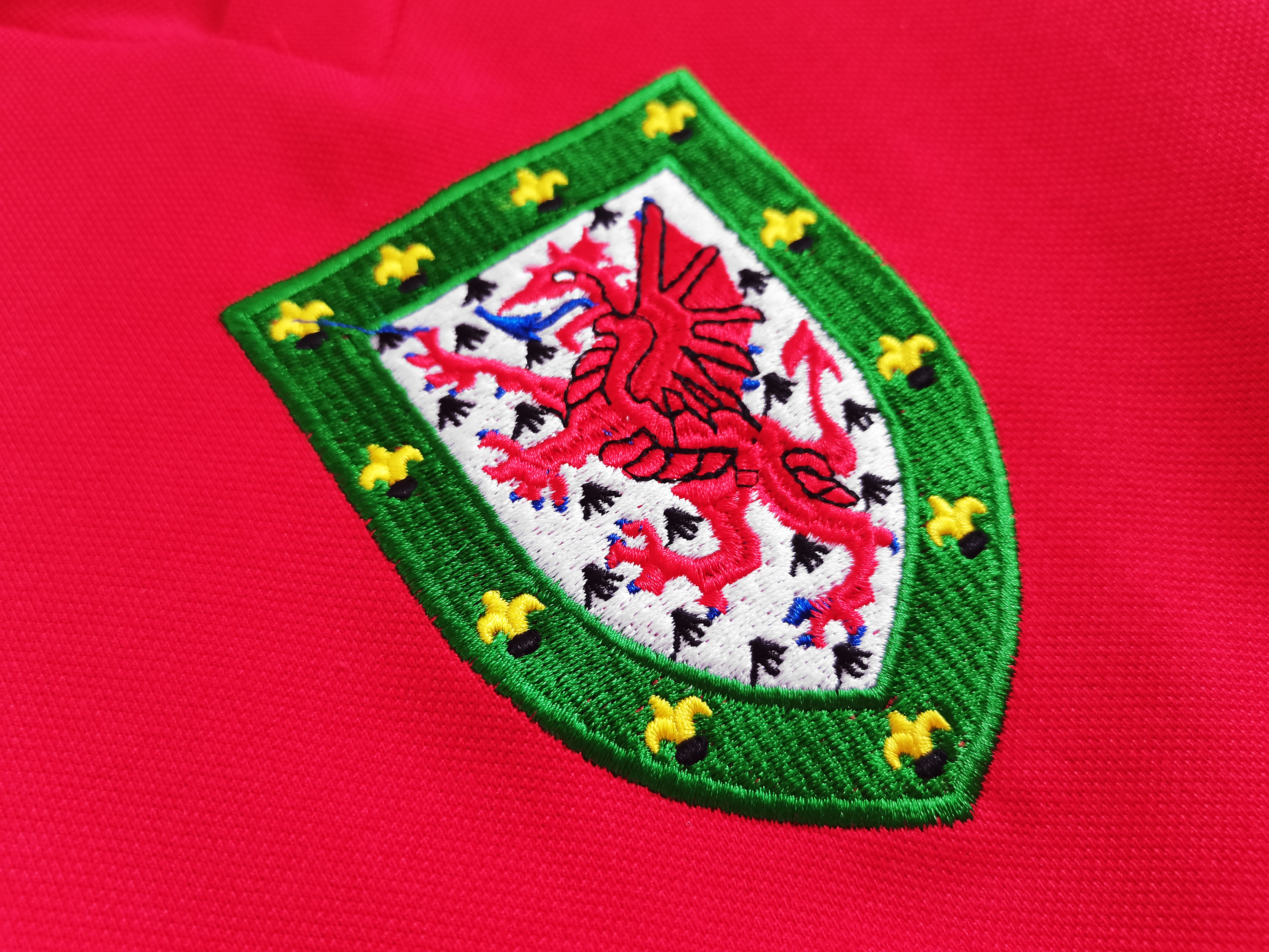 Retro 1976-79 Wales Home Jersey S-XXL 3