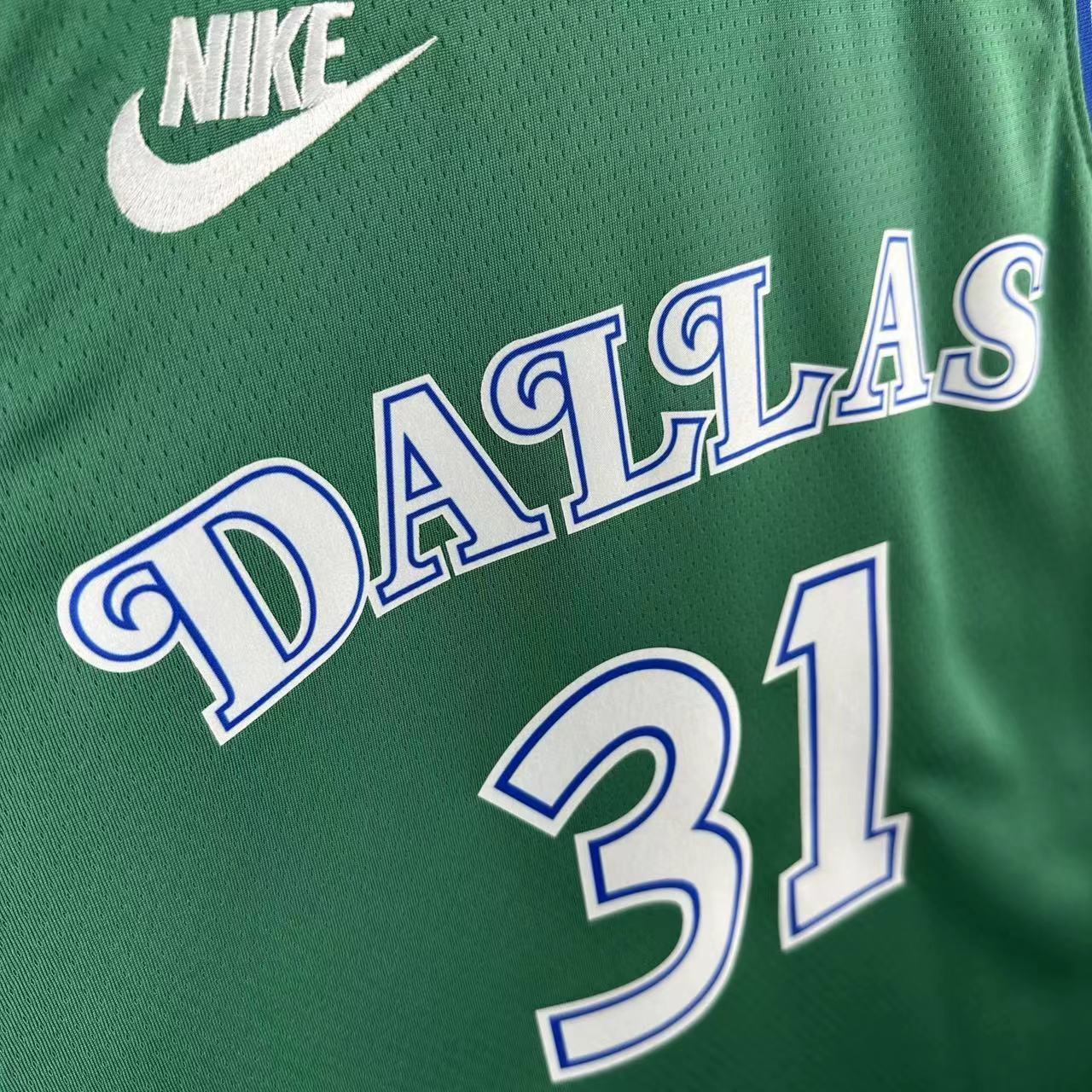 26 Season Mavericks Green #31 Thompson