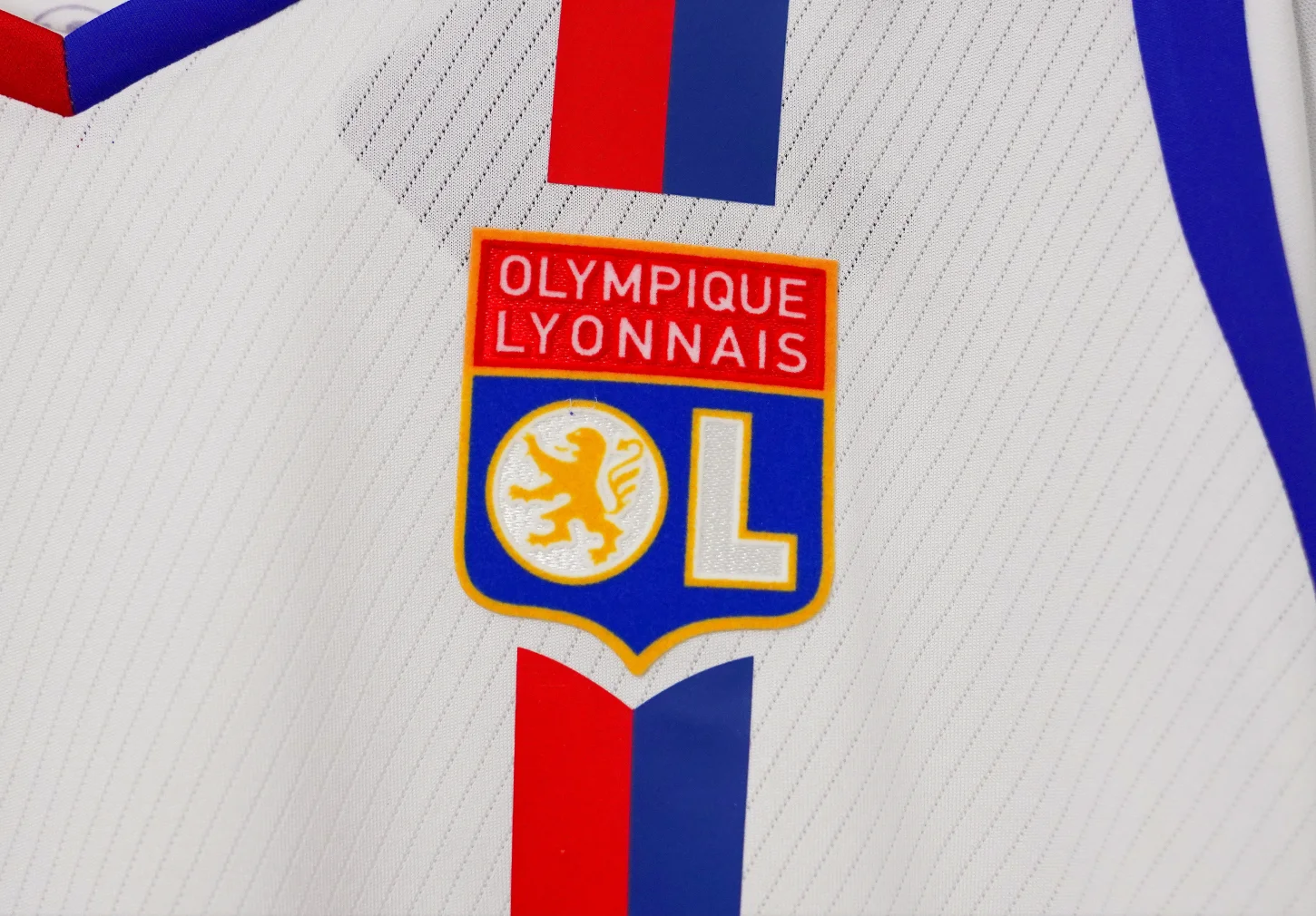 Retro Olympique Lyonnais 08/09 Home Jersey 3