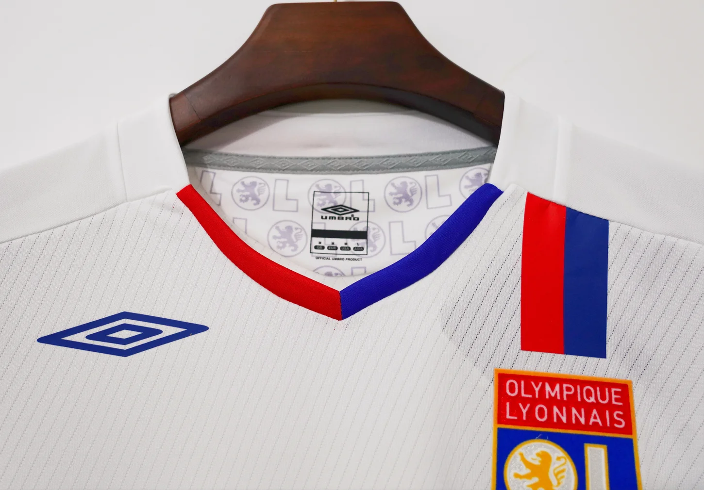 Retro Olympique Lyonnais 08/09 Home Jersey 4