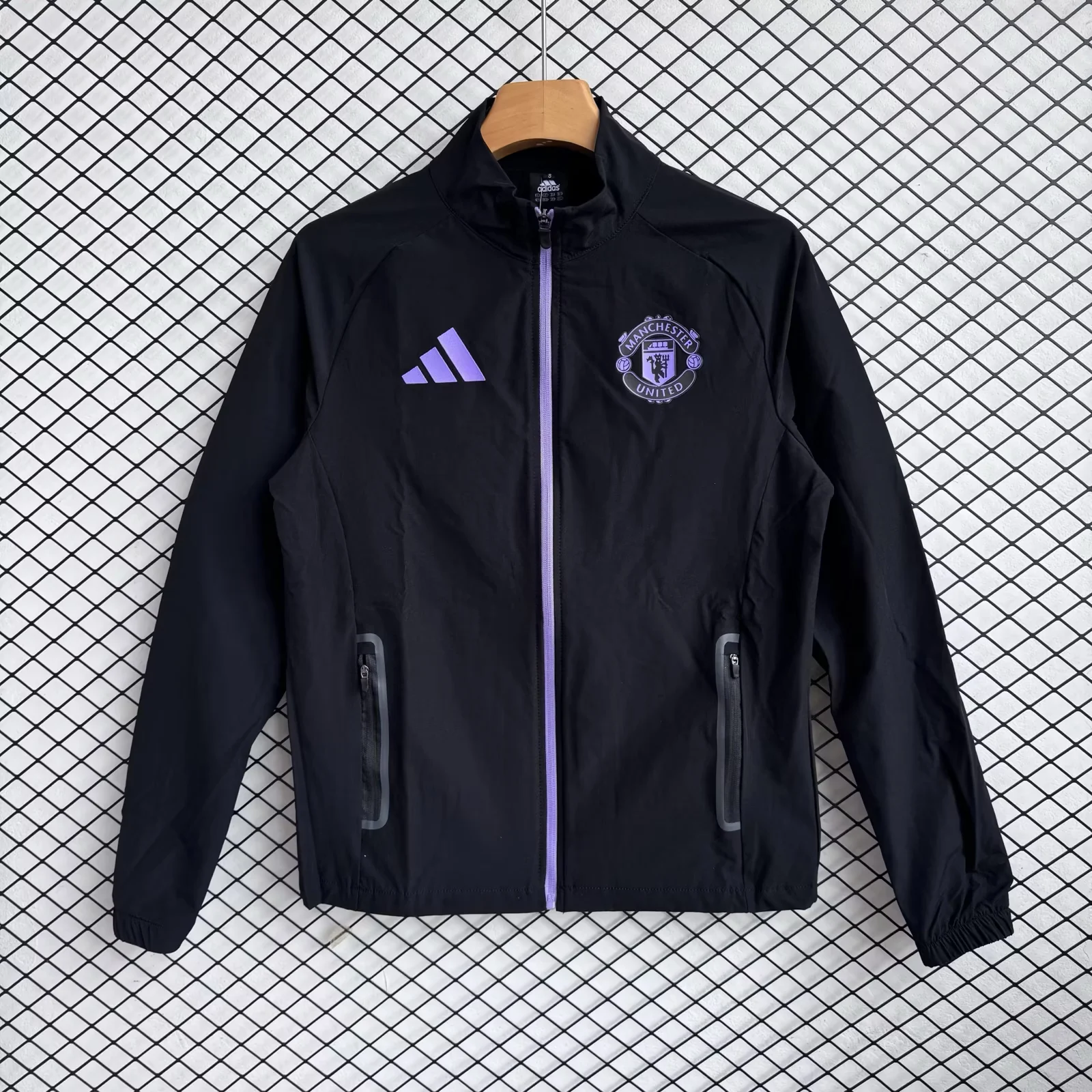 2526 Man United Full Zipper Suit 4