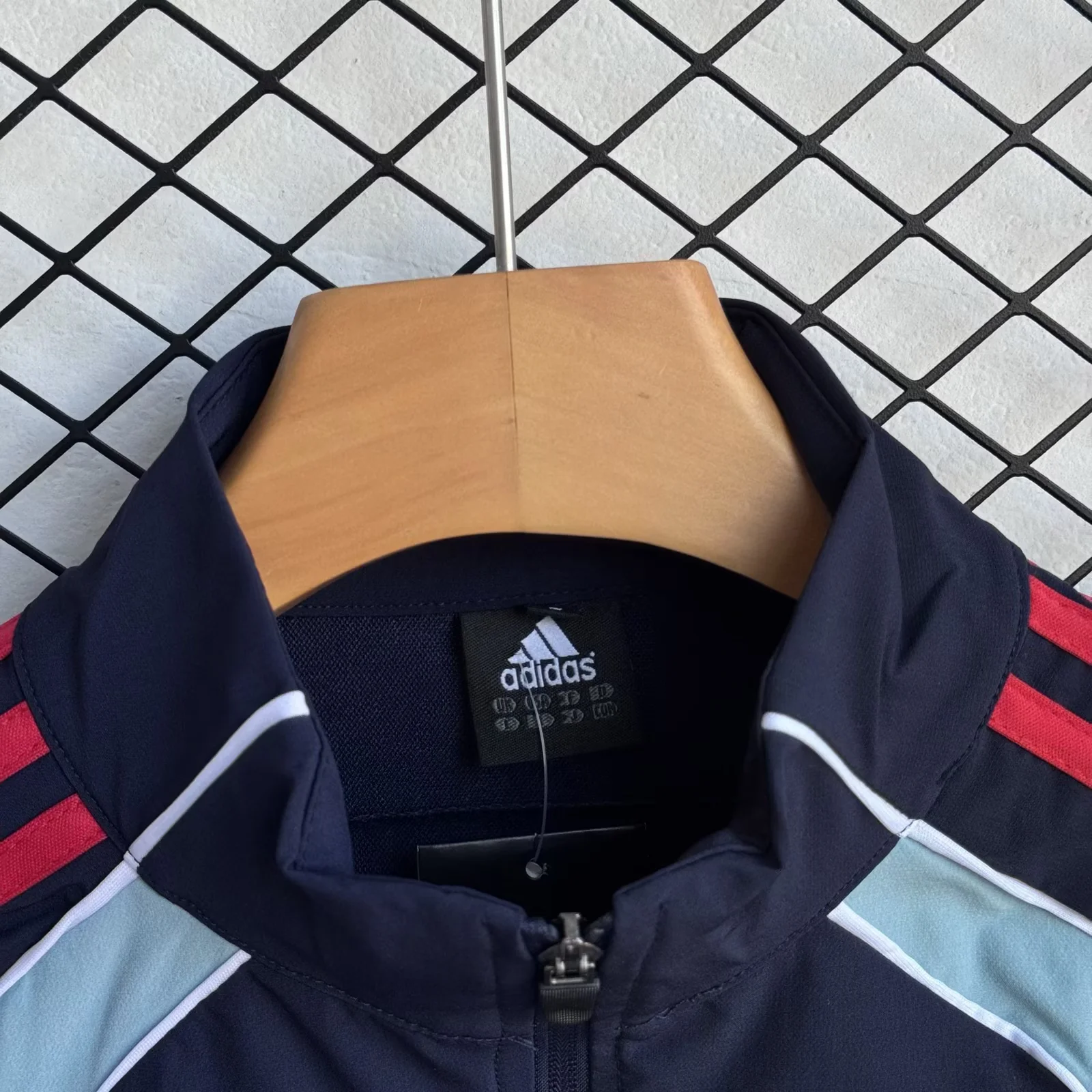 Aesenal Full Zipper Suit 4