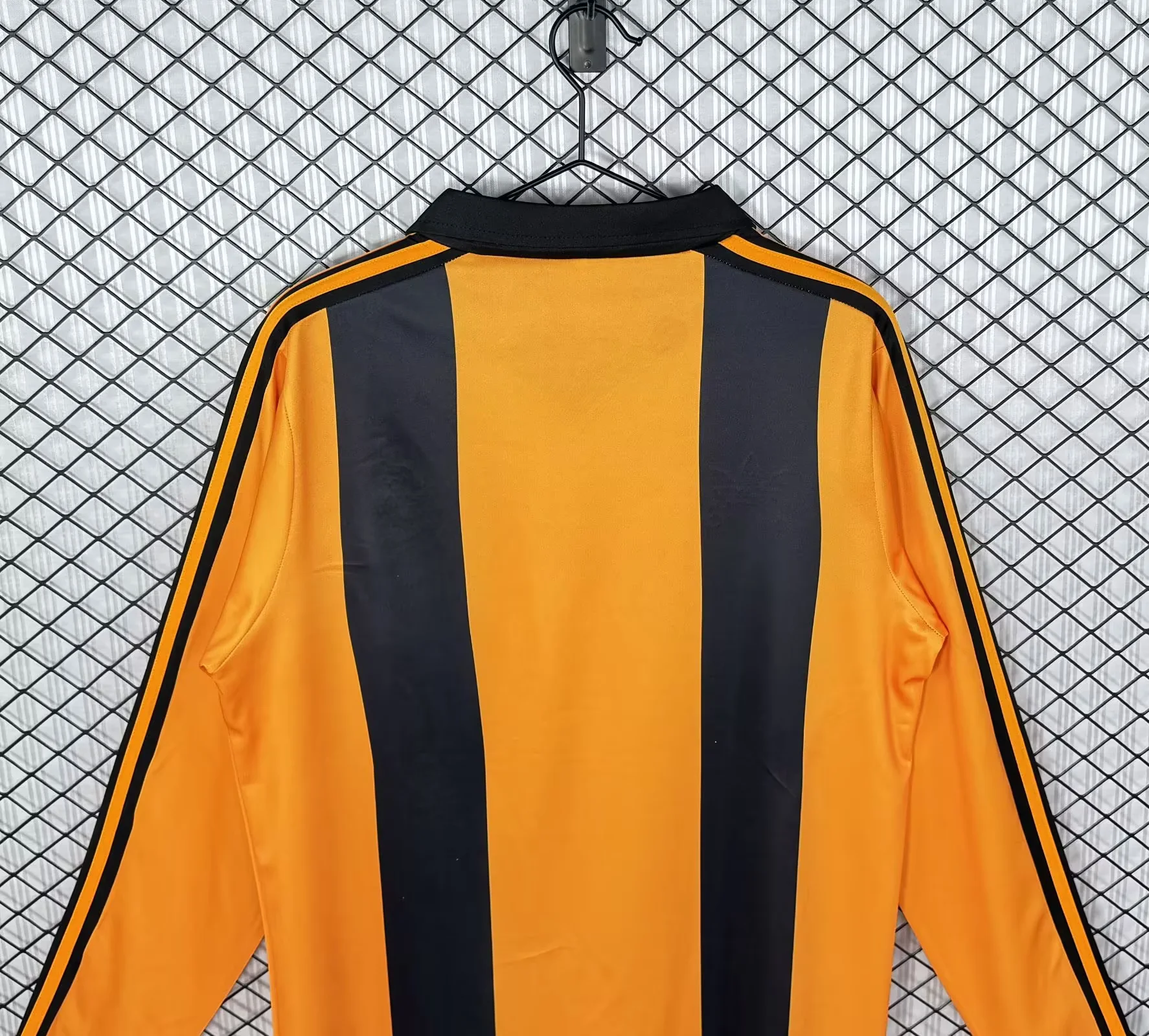 Retro Hull City 1981/82 Home Jersey Long Sleeves S-XXL 4