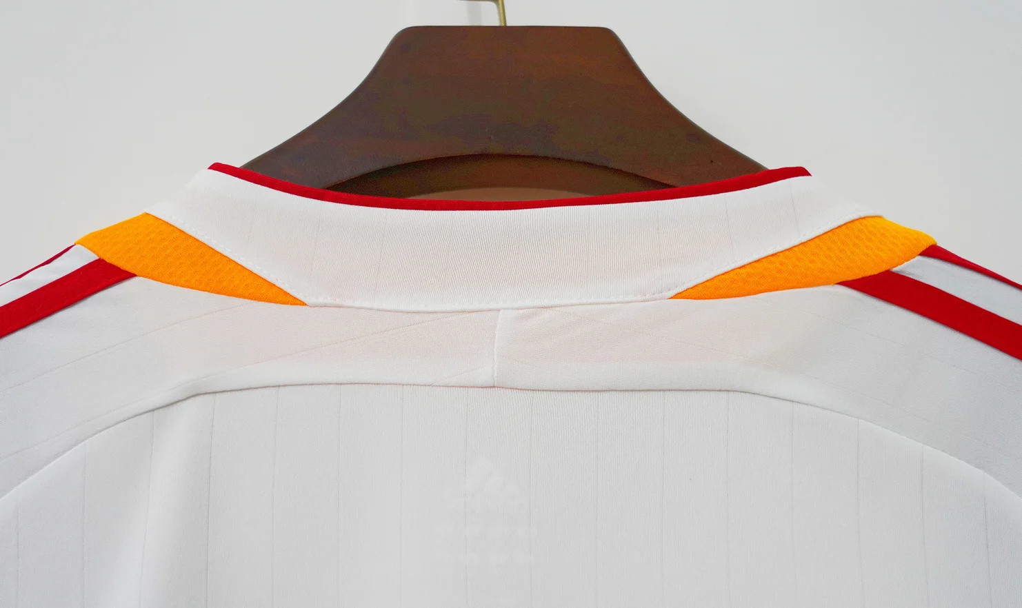 Retro Spain 2006 Away Kit 4