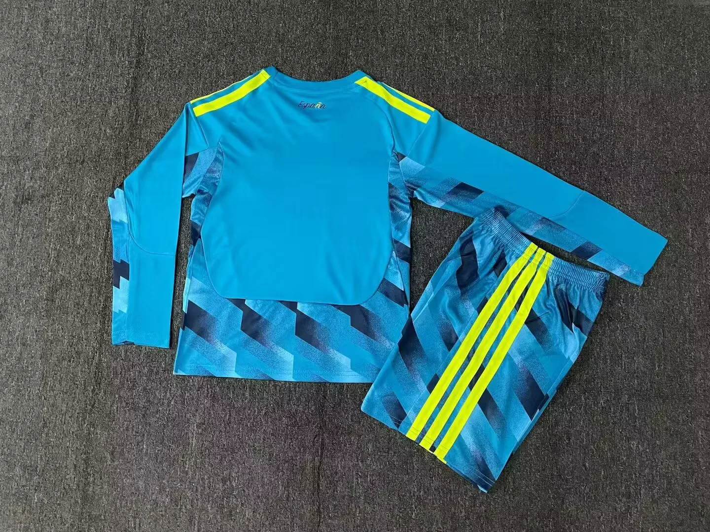 Kids 2026 Spain GK Jersey 16-28 4