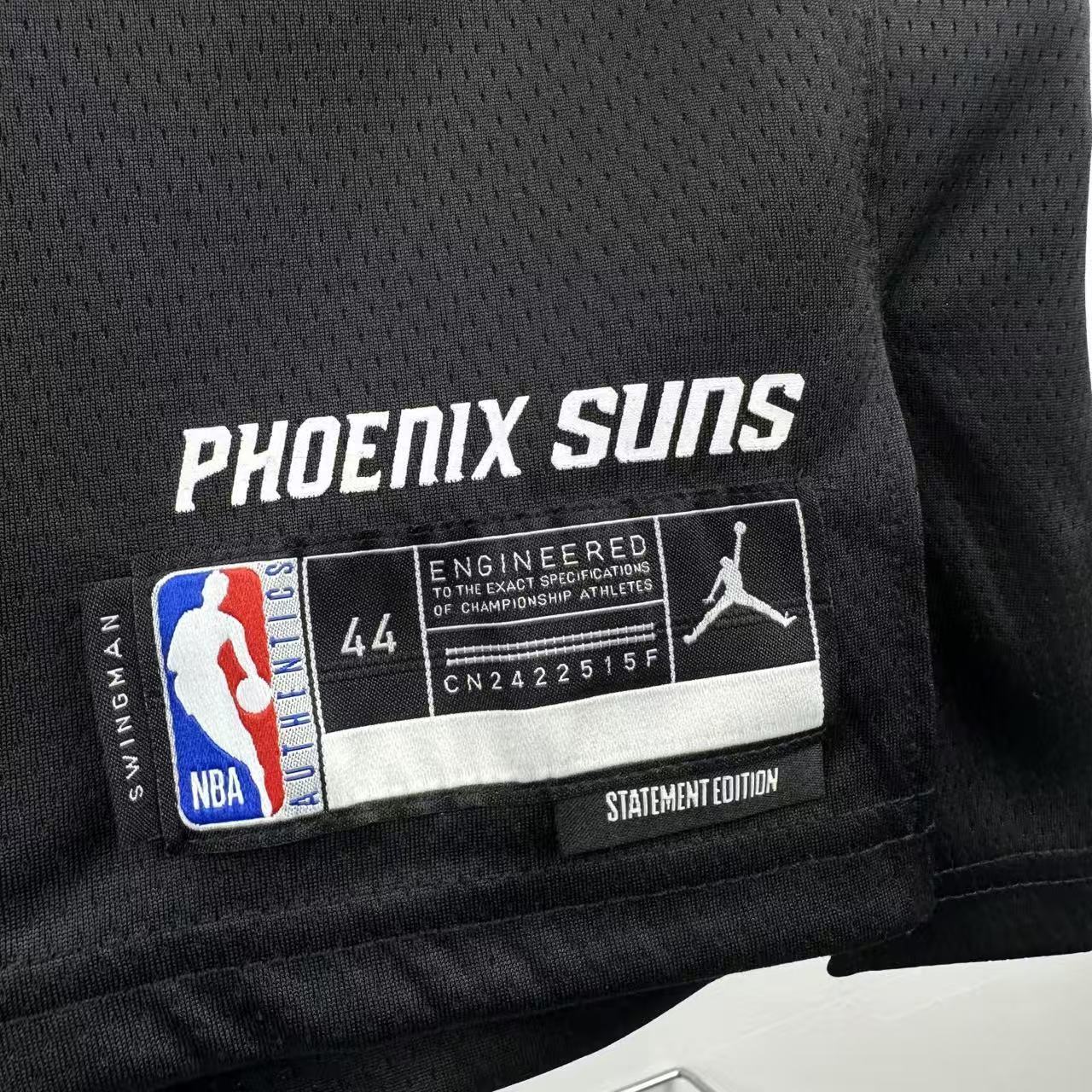 26 SEASON Phoenix Suns Limited Edition No.35