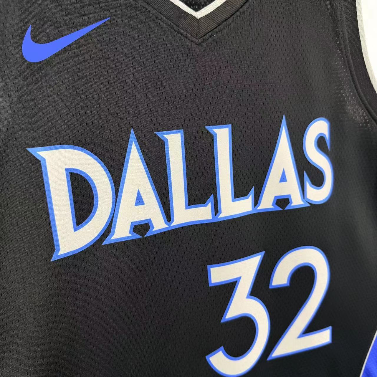26 Season Mavericks City Edition No.32