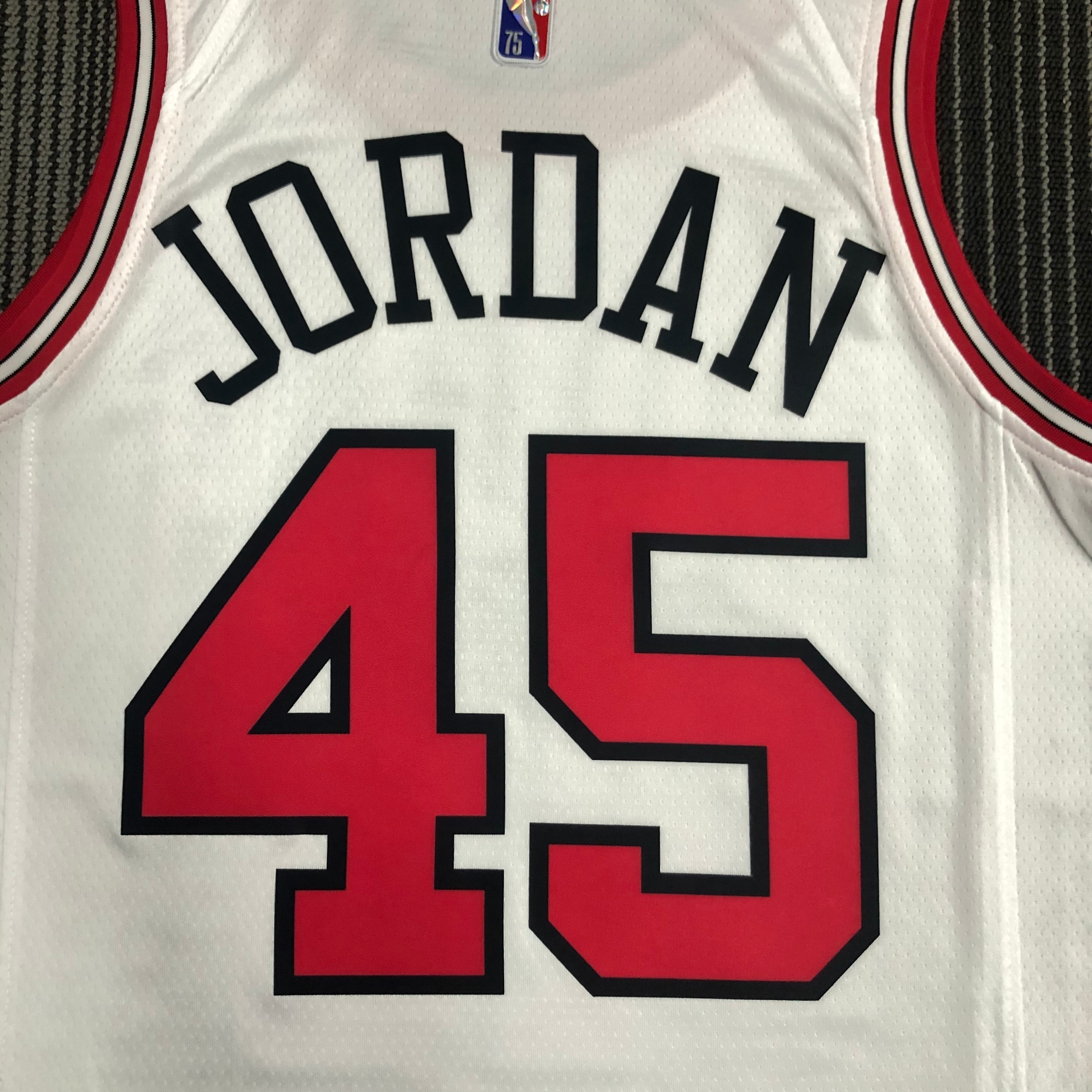 75th Anniversary Chicago Bulls White Jersey No.45