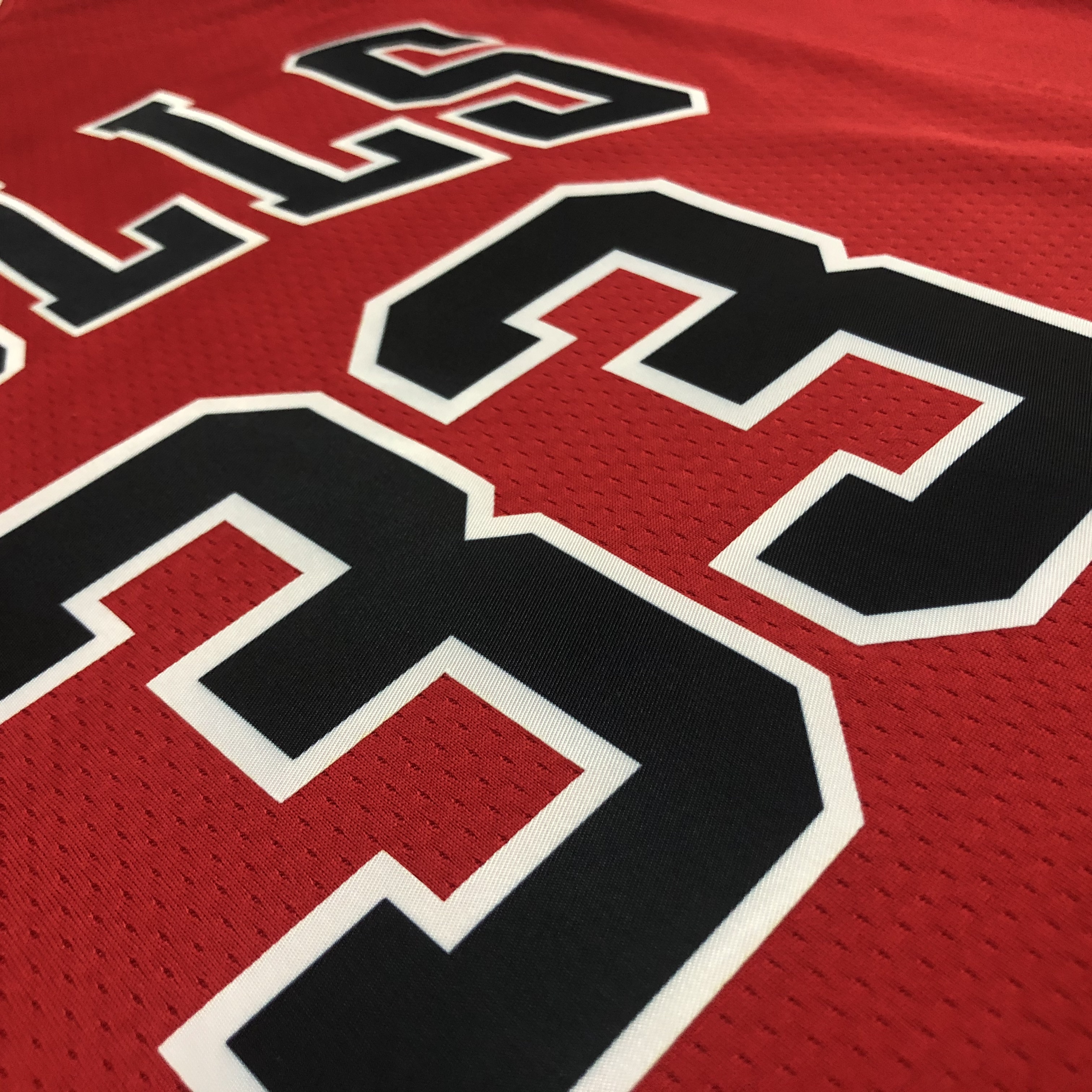 75th Anniversary Chicago Bulls Red Jersey No.3