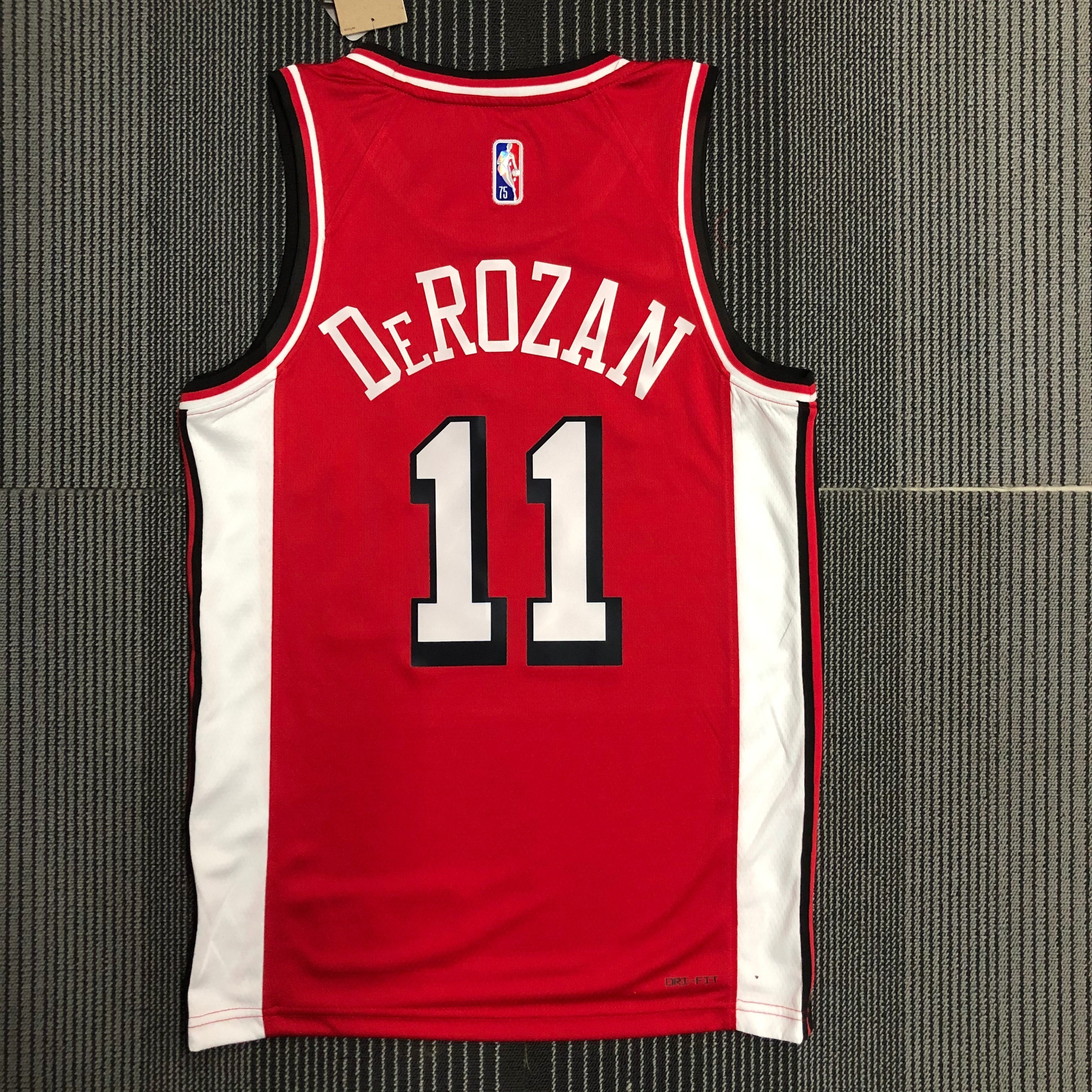 22 Season Chicago Bulls City Edition No.11