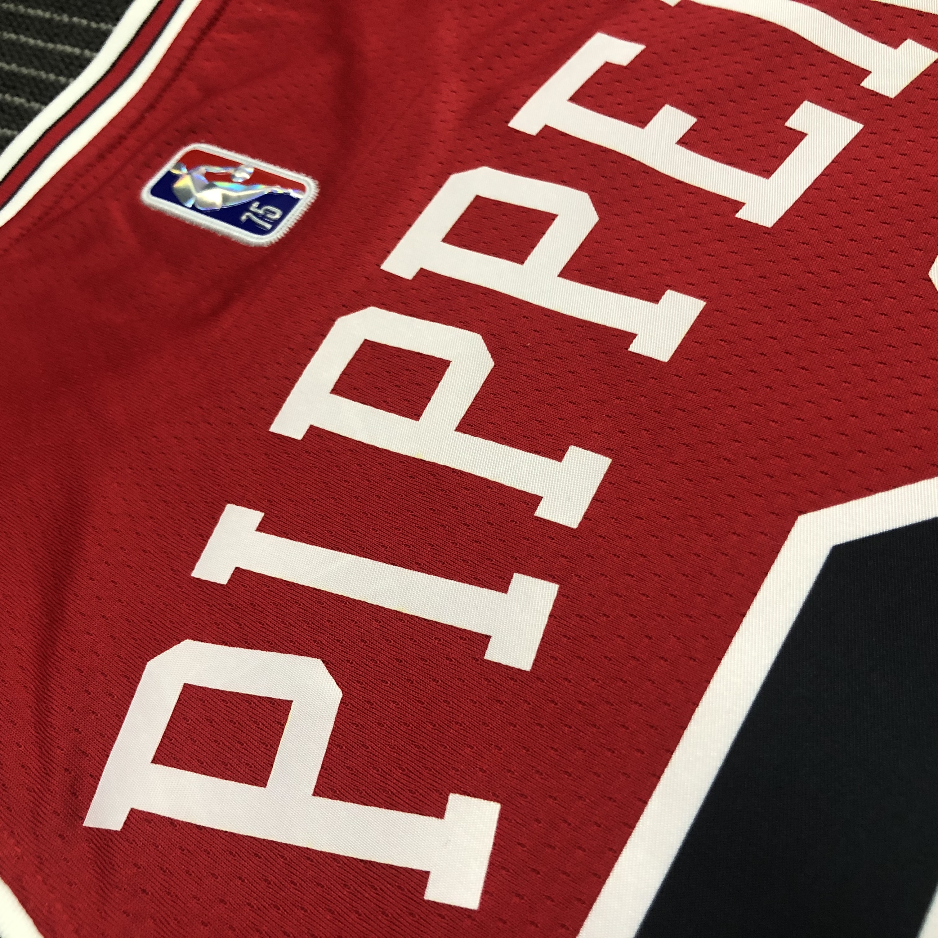 75th Anniversary Chicago Bulls Red Jersey No.3