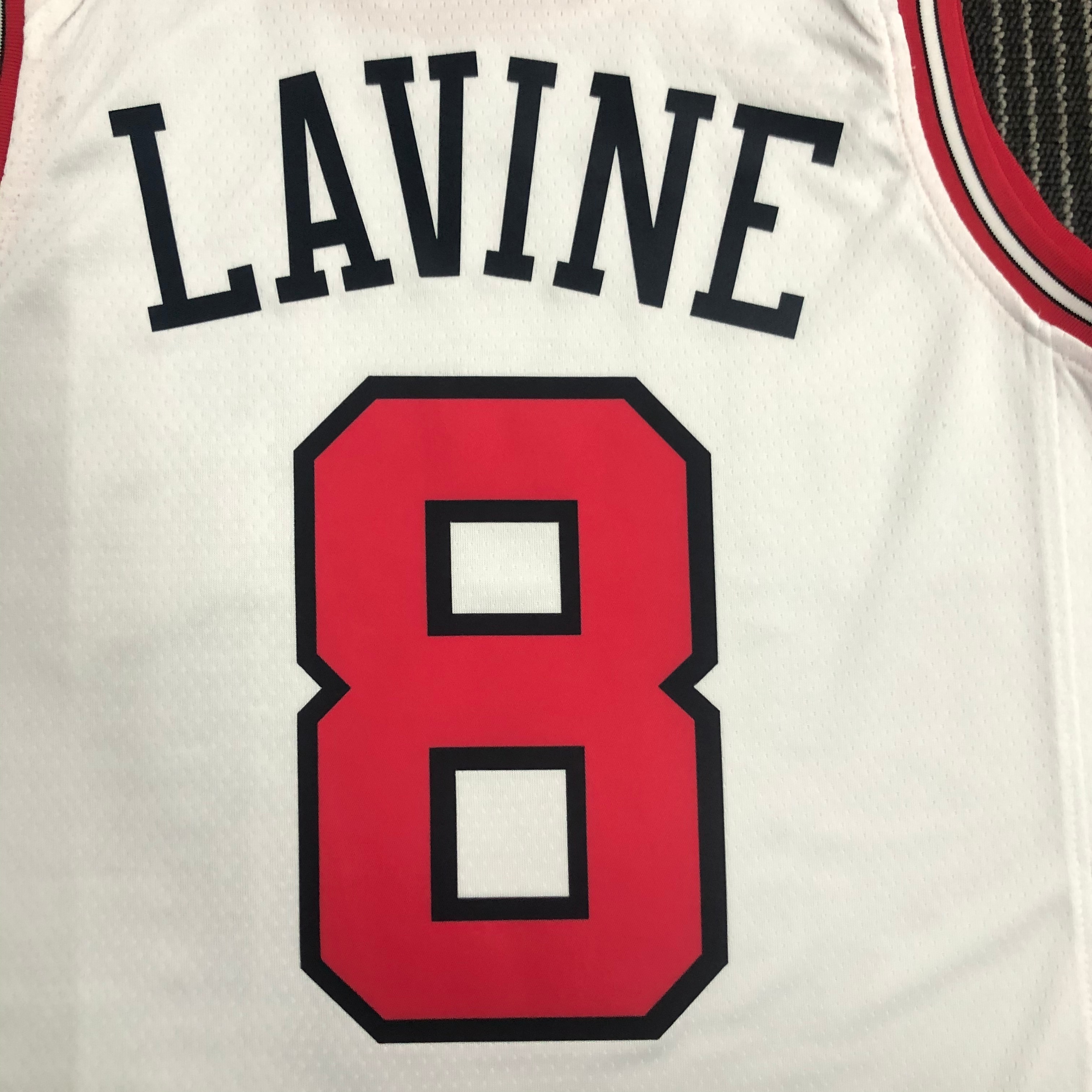 75th Anniversary Chicago Bulls White Jersey No.8