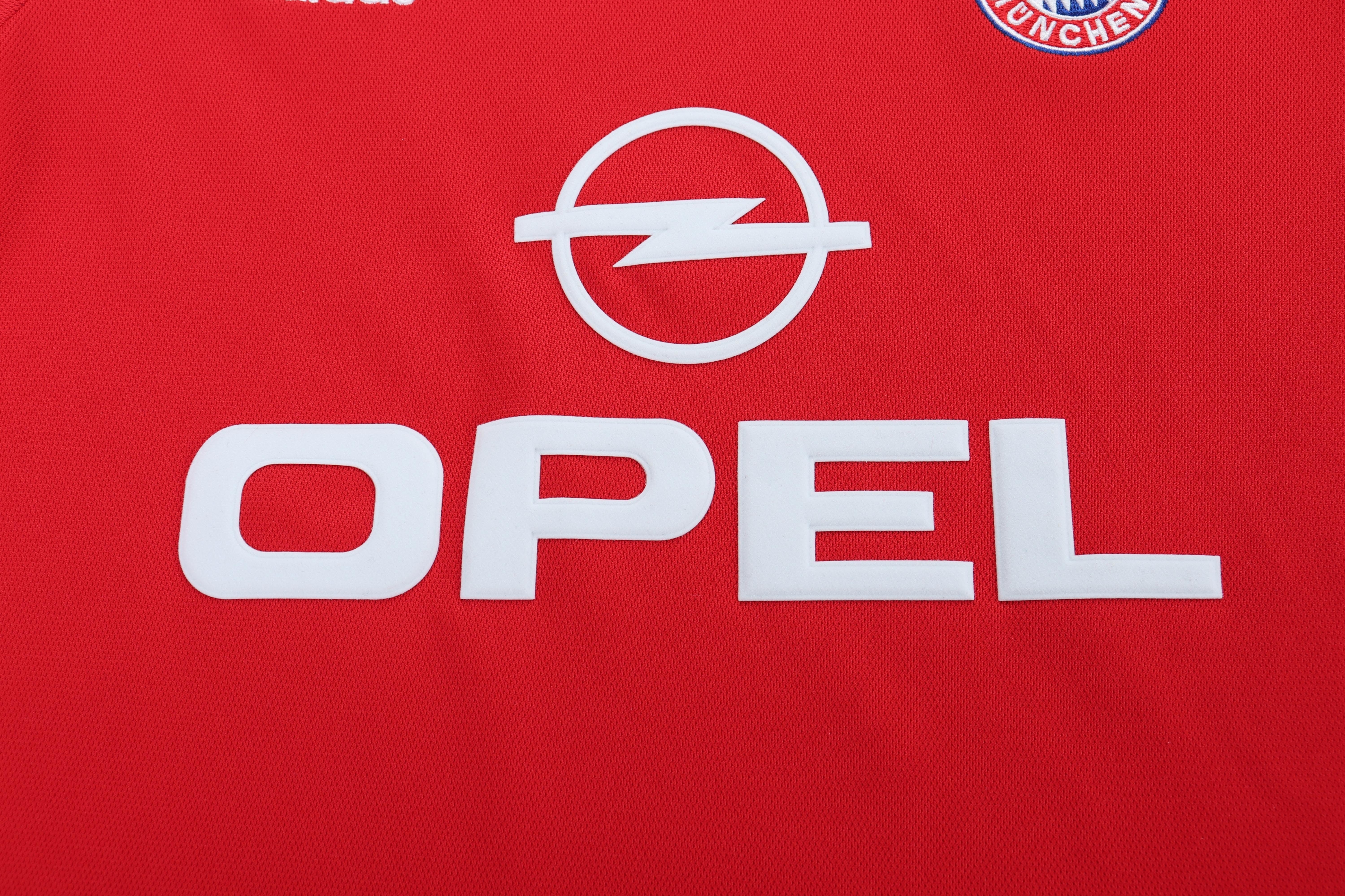 Kids Retro Bayern München 01/02 Home Kit