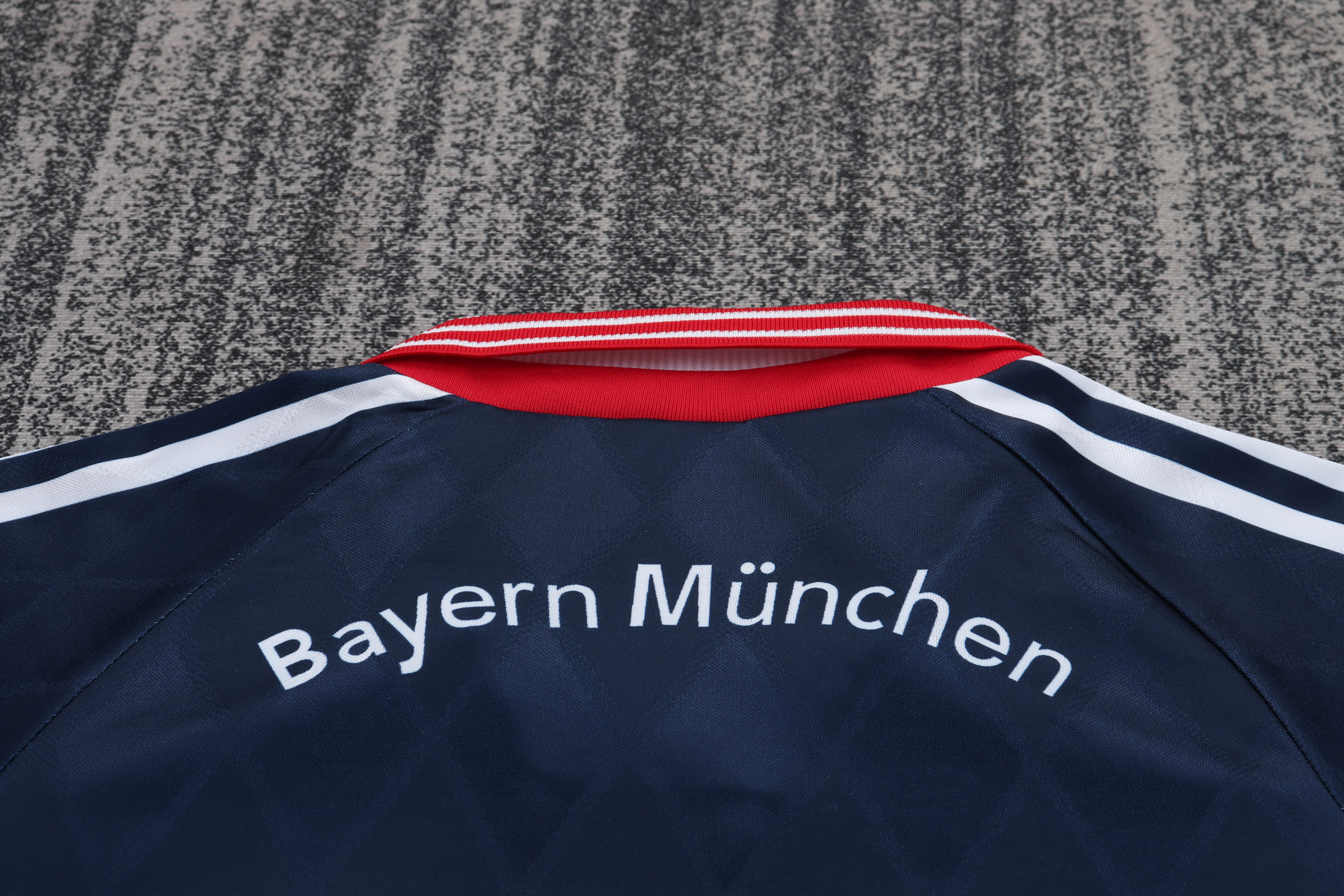 Kids Retro Bayern München 97/99 Home Kit