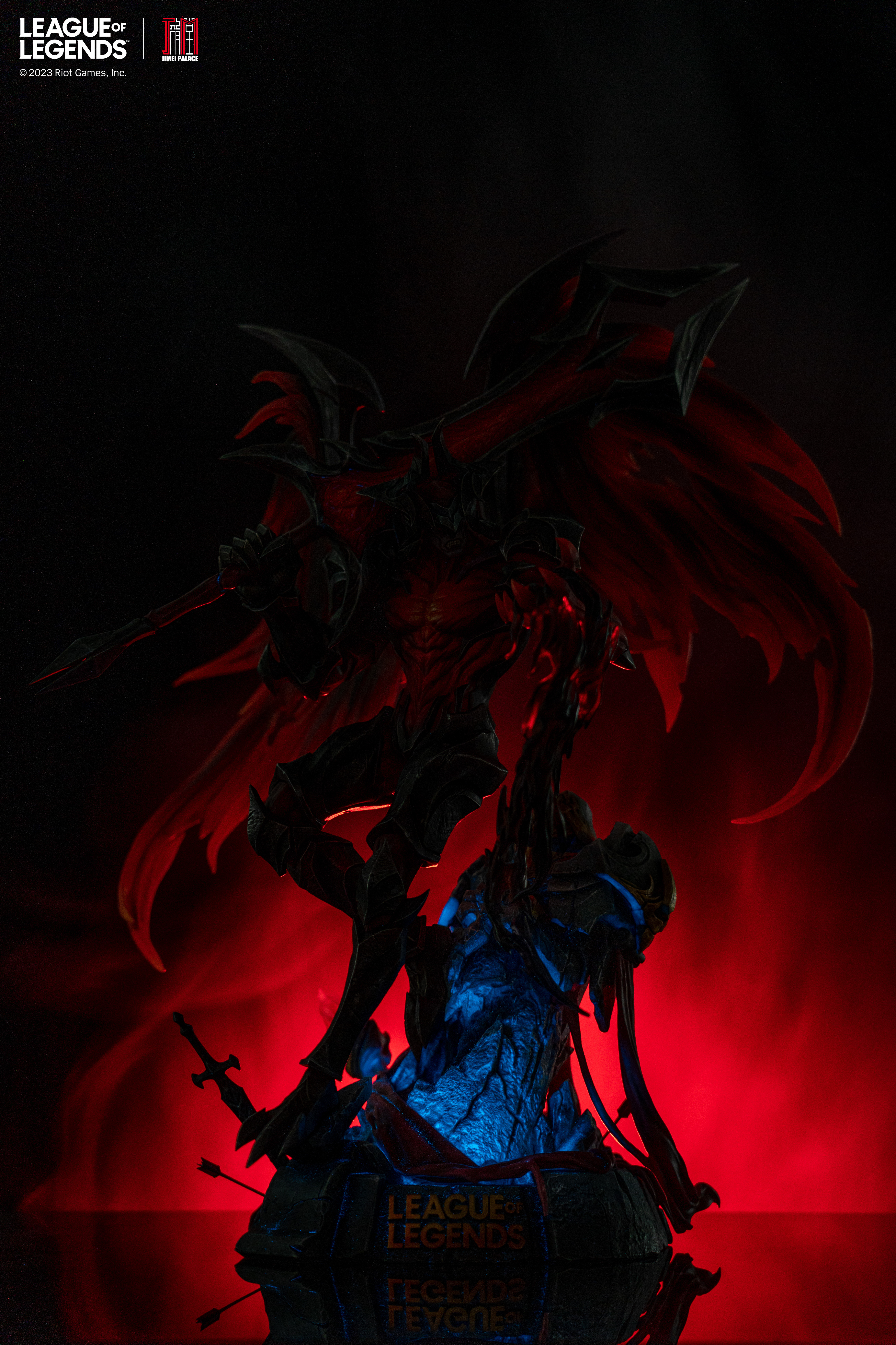 JIMEI PALACE- < League of Legends>  Aatrox Limited edition statue-Authorized