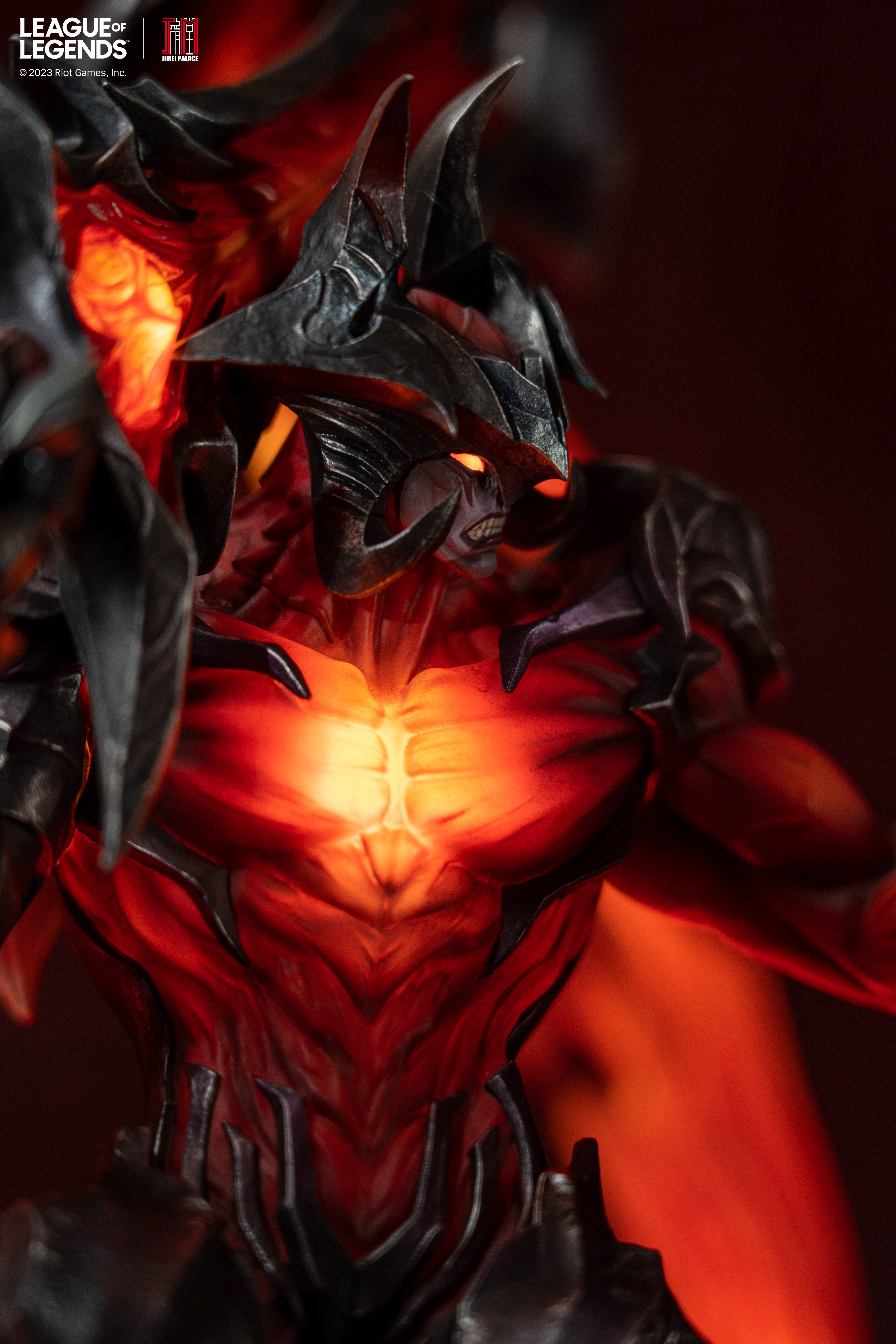 JIMEI PALACE- < League of Legends>  Aatrox Limited edition statue-Authorized