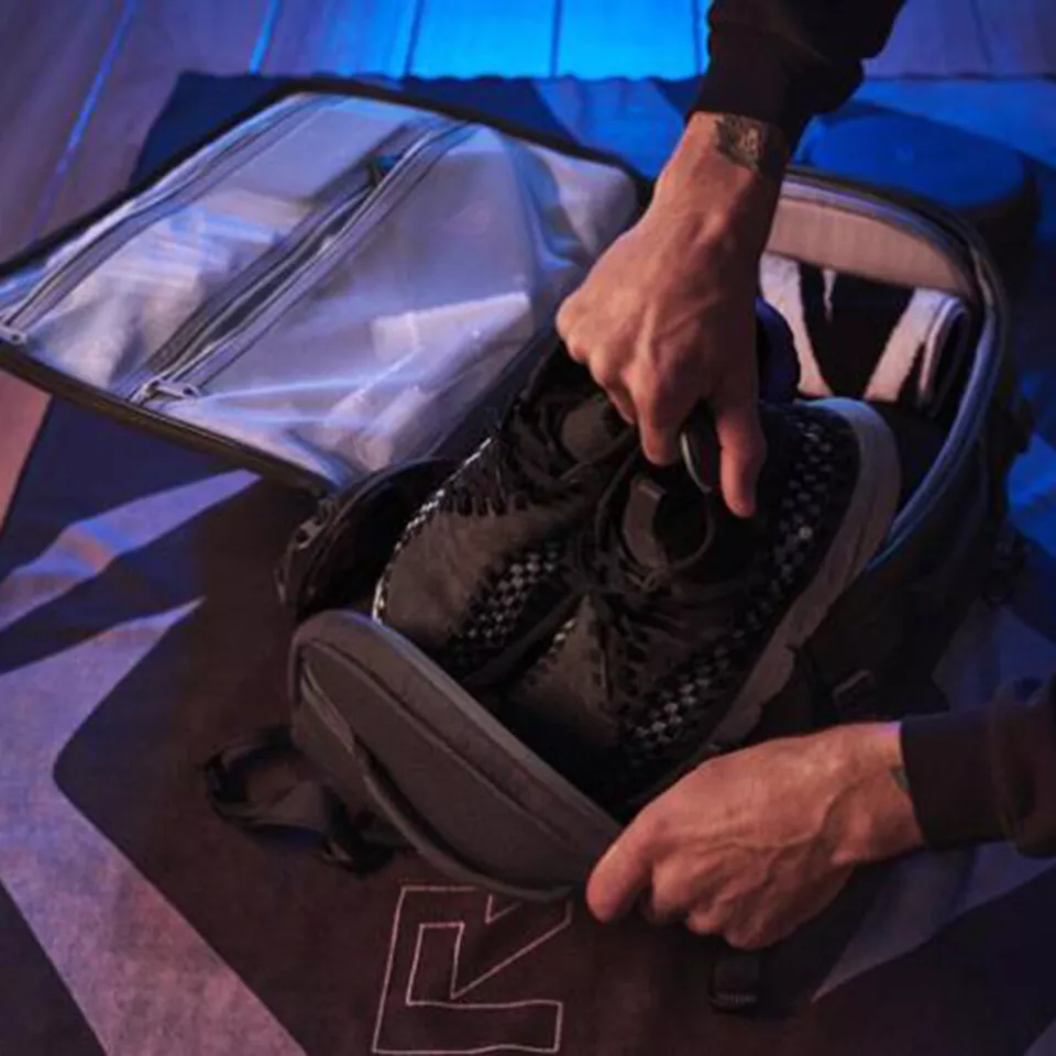 Original ASUS ROG BP2703 Archer Weekender Backpack 17'' Laptop Travel Bag 32L