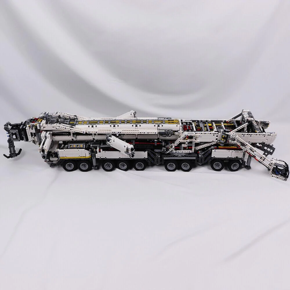 Technic Liebherr LTM 11200 Crane RC 8506 Pieces - ENBRIC