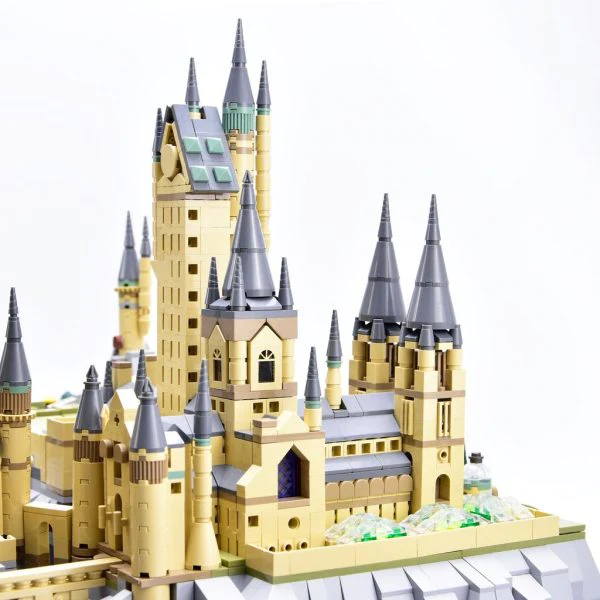 Hogwarts School of Witchcraft and Wizardry 6883PCs - ENBRIC
