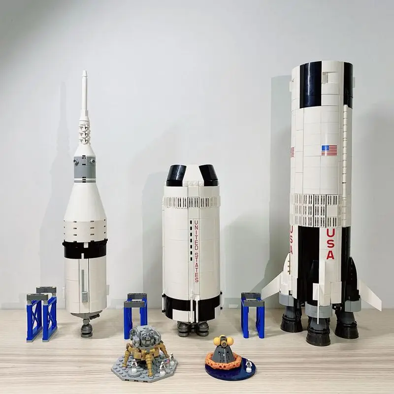 Apollo Saturn V Rocket Building Blocks - ENBRIC