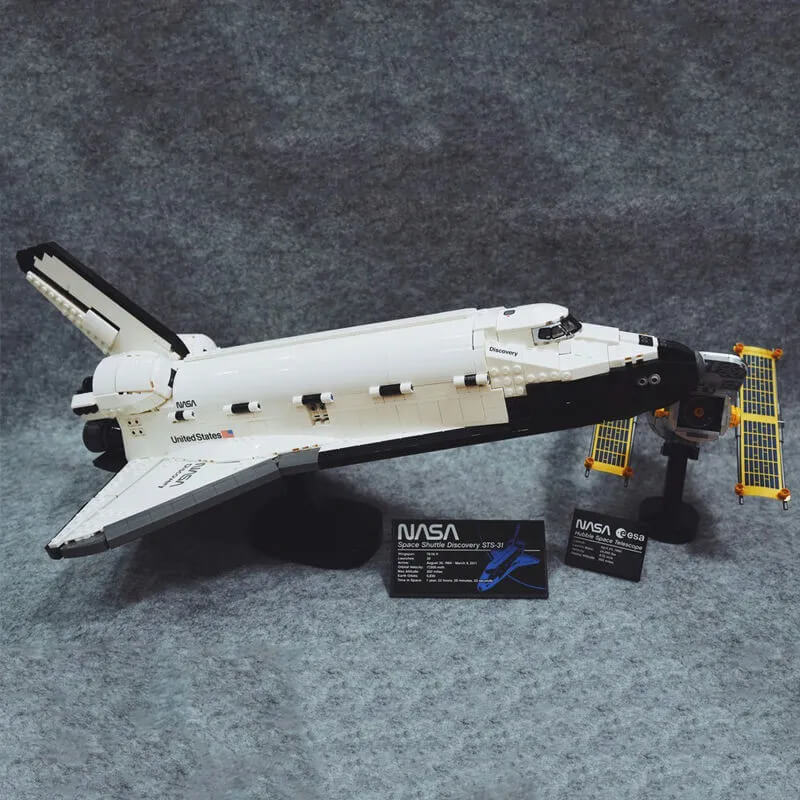 NASA Space Shuttle Discovery 2400PCs - ENBRIC