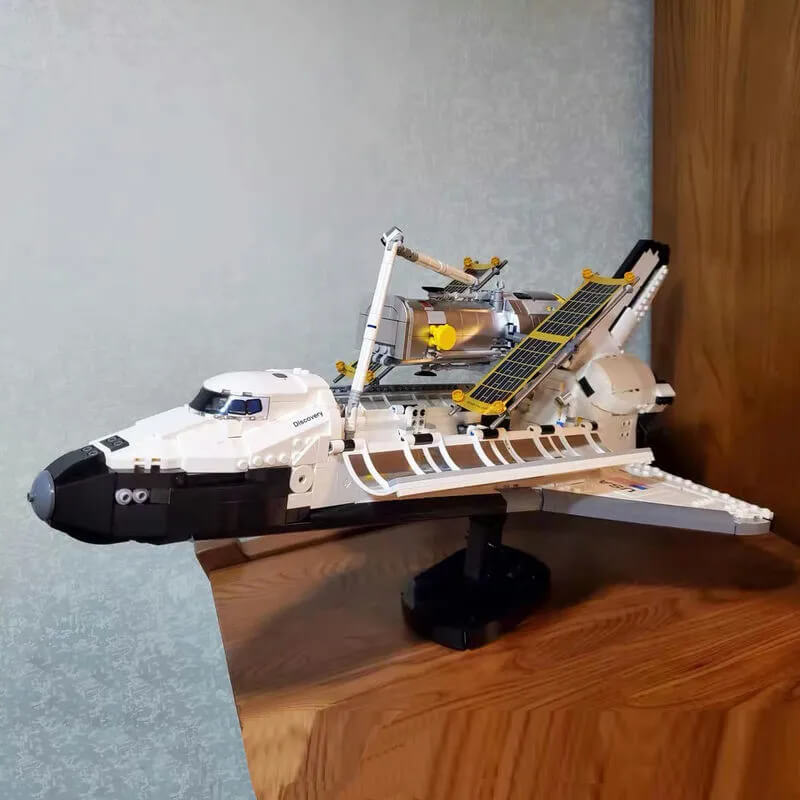 NASA Space Shuttle Discovery 2400PCs - ENBRIC