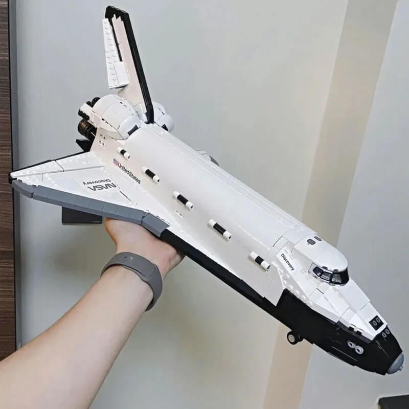 NASA Space Shuttle Discovery 2400PCs - ENBRIC