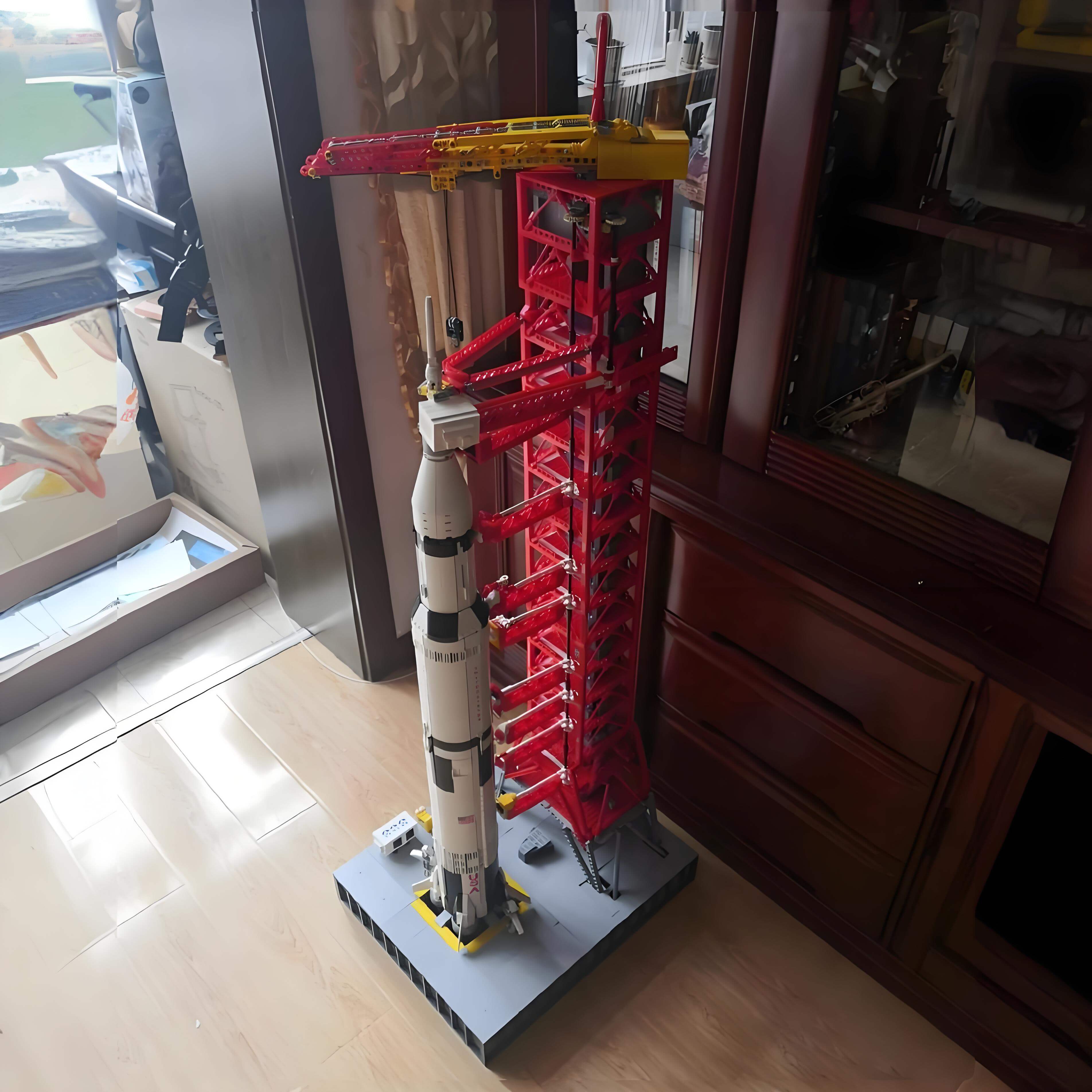 NASA Saturn-V Launch Umbilical Tower building blocks kit - ENBRIC