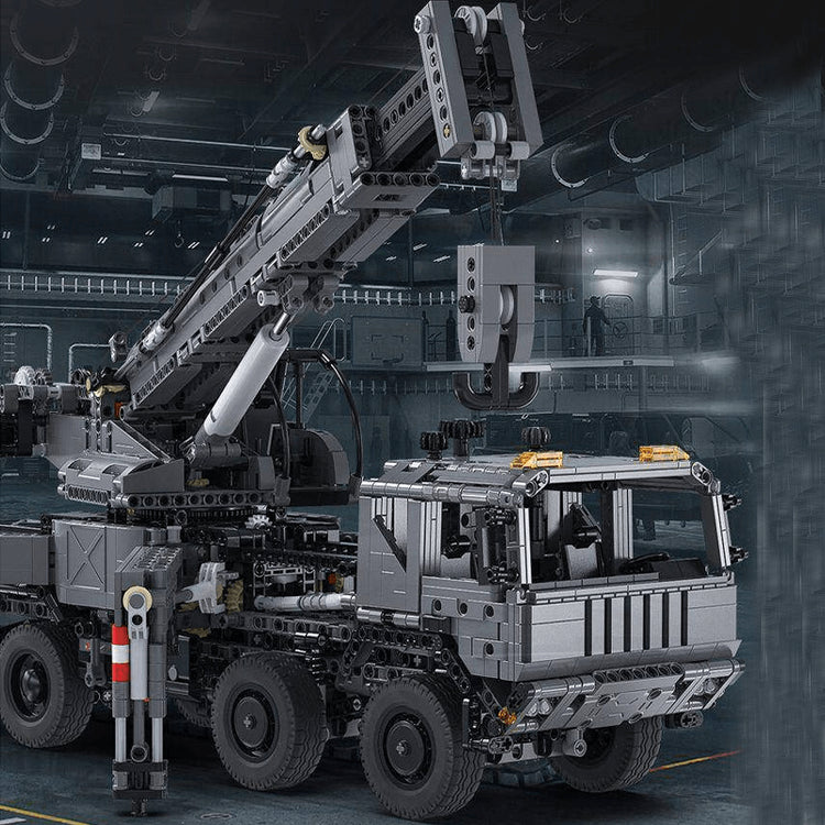 Armoured Military Crane 2685pcs - ENBRIC