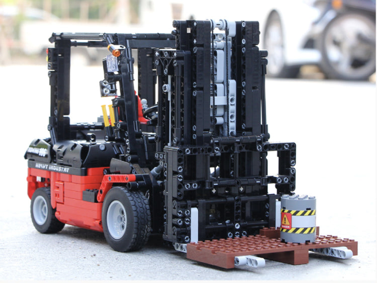 Remote Controlled Forklift 1718pcs - ENBRIC