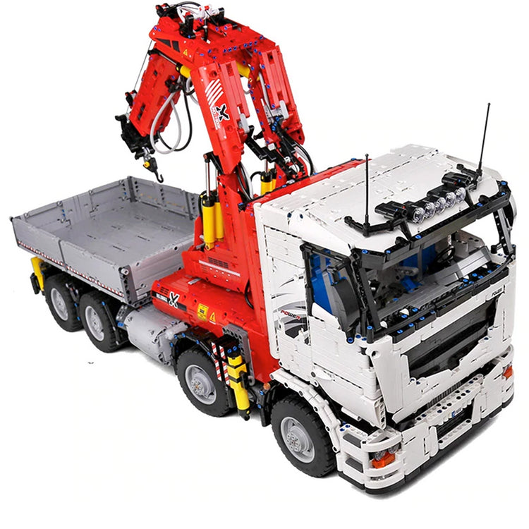 Remote Controlled Crane Truck 8238pcs - ENBRIC