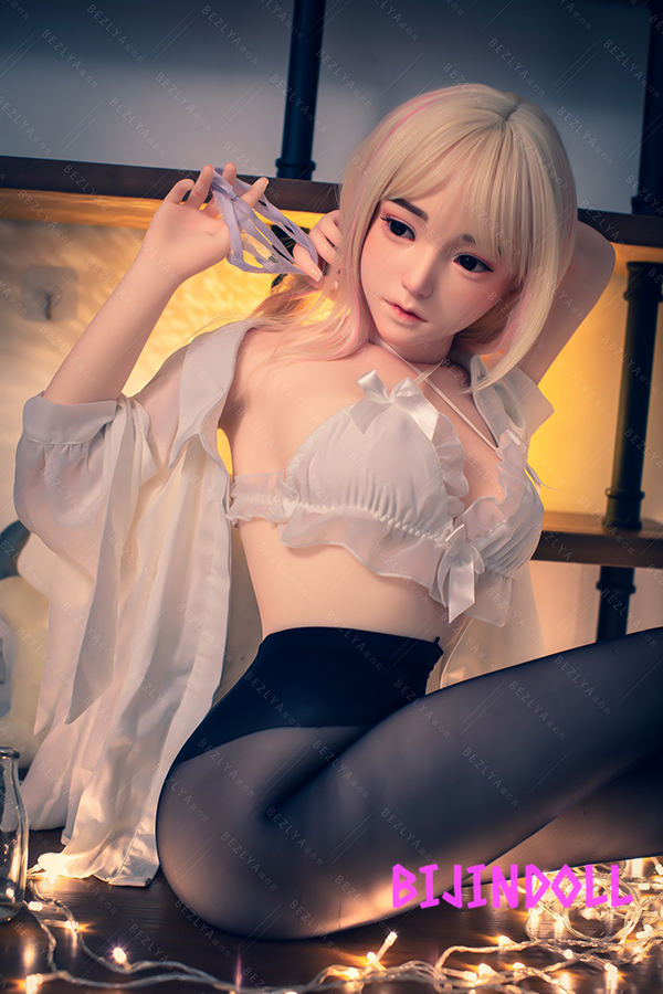 Bezlya 風鈴 149cm C-cup Silicon head real integrated experience love doll Sex experience with Real Asian sex dolls