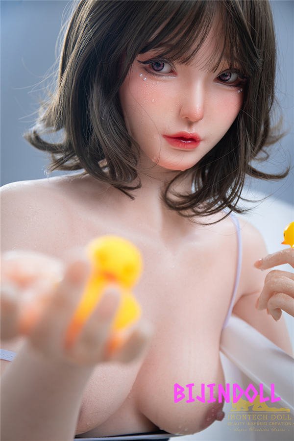 Irontechdoll 168cm B-Cup Silicone black hair short real Asian love doll beauty