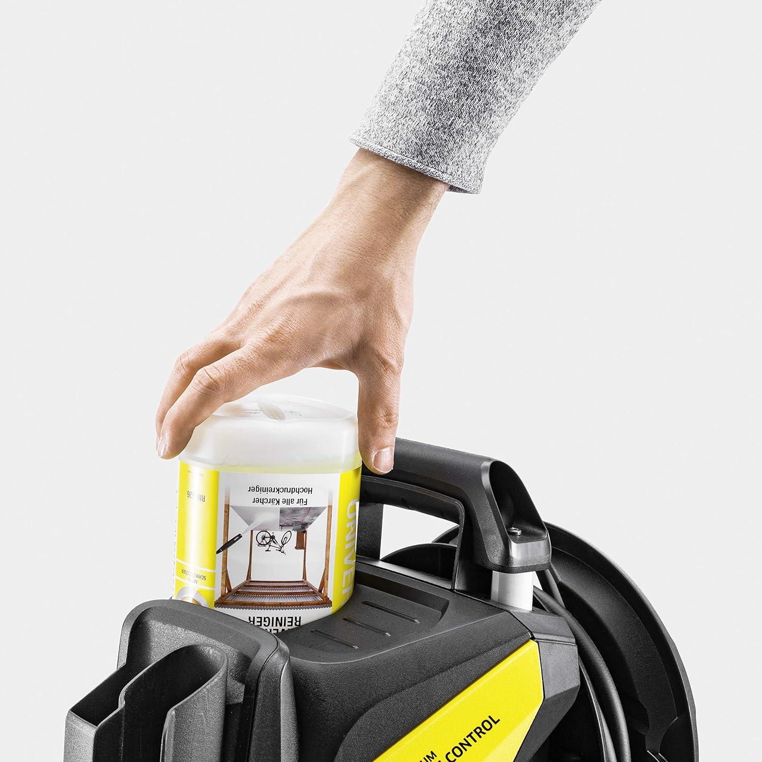 Kärcher K4 Premium Power Control Car & Home high pressure washer: Intelligent app support - the right solution for heavier soiling - incl. hose reel and car & home kit