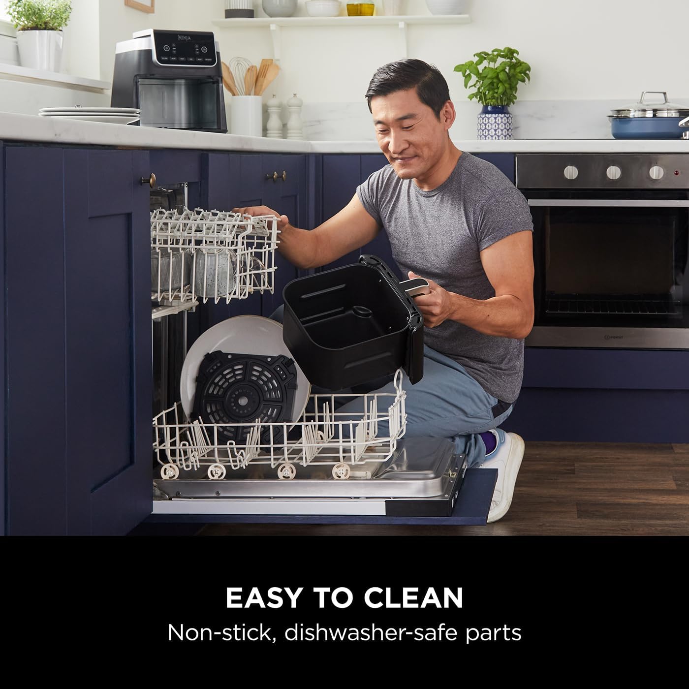 Ninja Air Fryer MAX PRO, 6.2L, Uses No Oil, Large Square Single Drawer, Roast, Bake, Air Fry, Family Size, Digital, Cook From Frozen, Non-Stick, Dishwasher Safe Basket & Crisper Plate, Grey, AF180UK