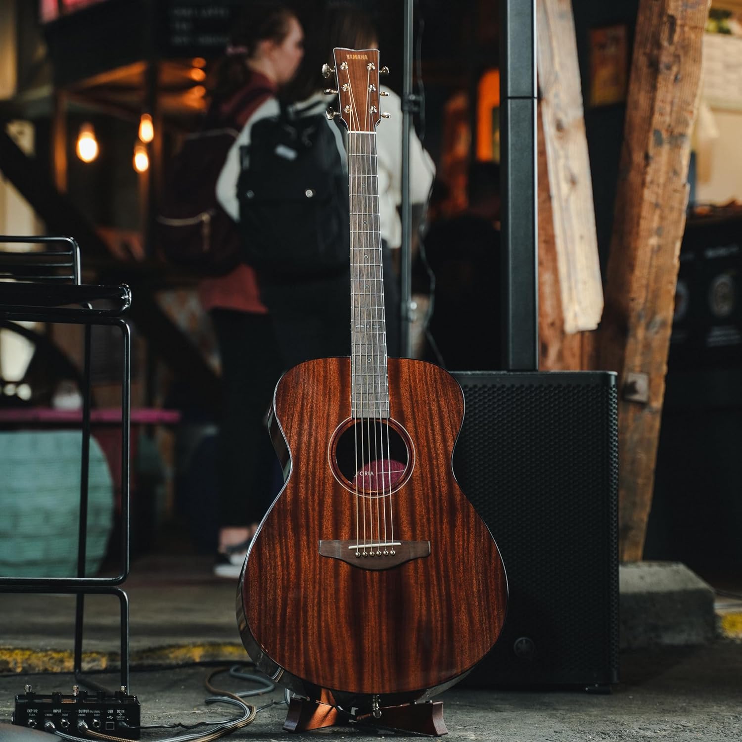 Yamaha F370 Full Size Steel String Acoustic Guitar - Traditional Western Body