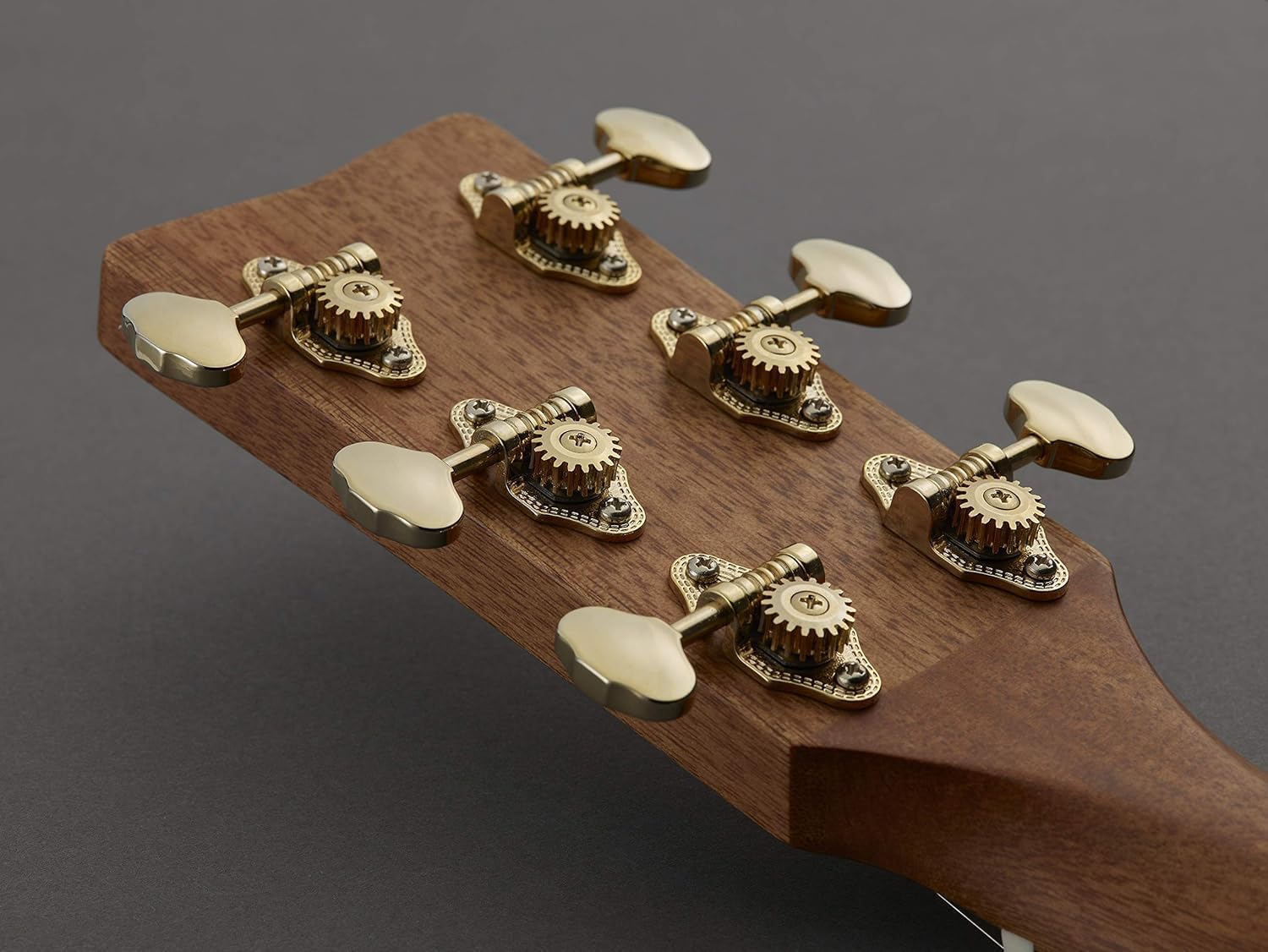 Yamaha F370 Full Size Steel String Acoustic Guitar - Traditional Western Body