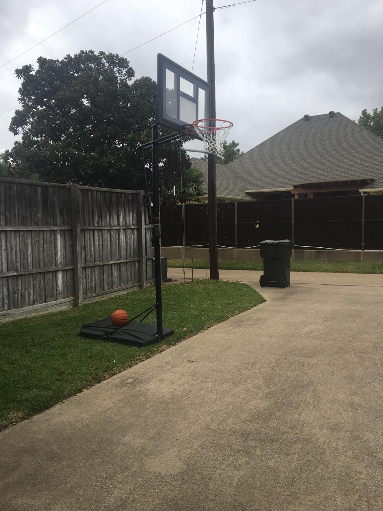 【Sports&Outdoors】Lifetime Courtside Height Adjustable Portable Basketball System, 50 Inch Shatterproof Backboard