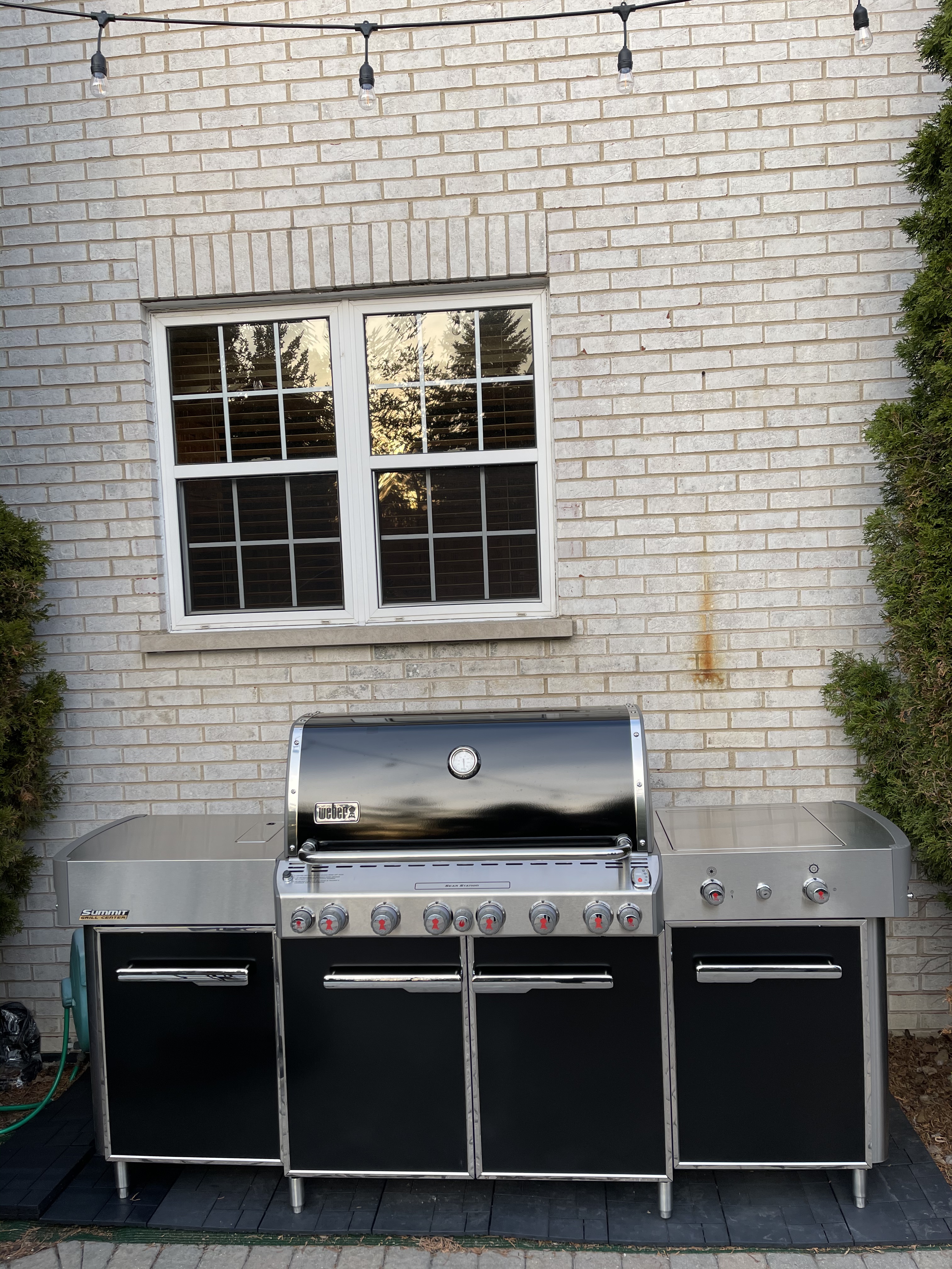 【Appliances】Weber Summit Black Propane Gas Grill Center