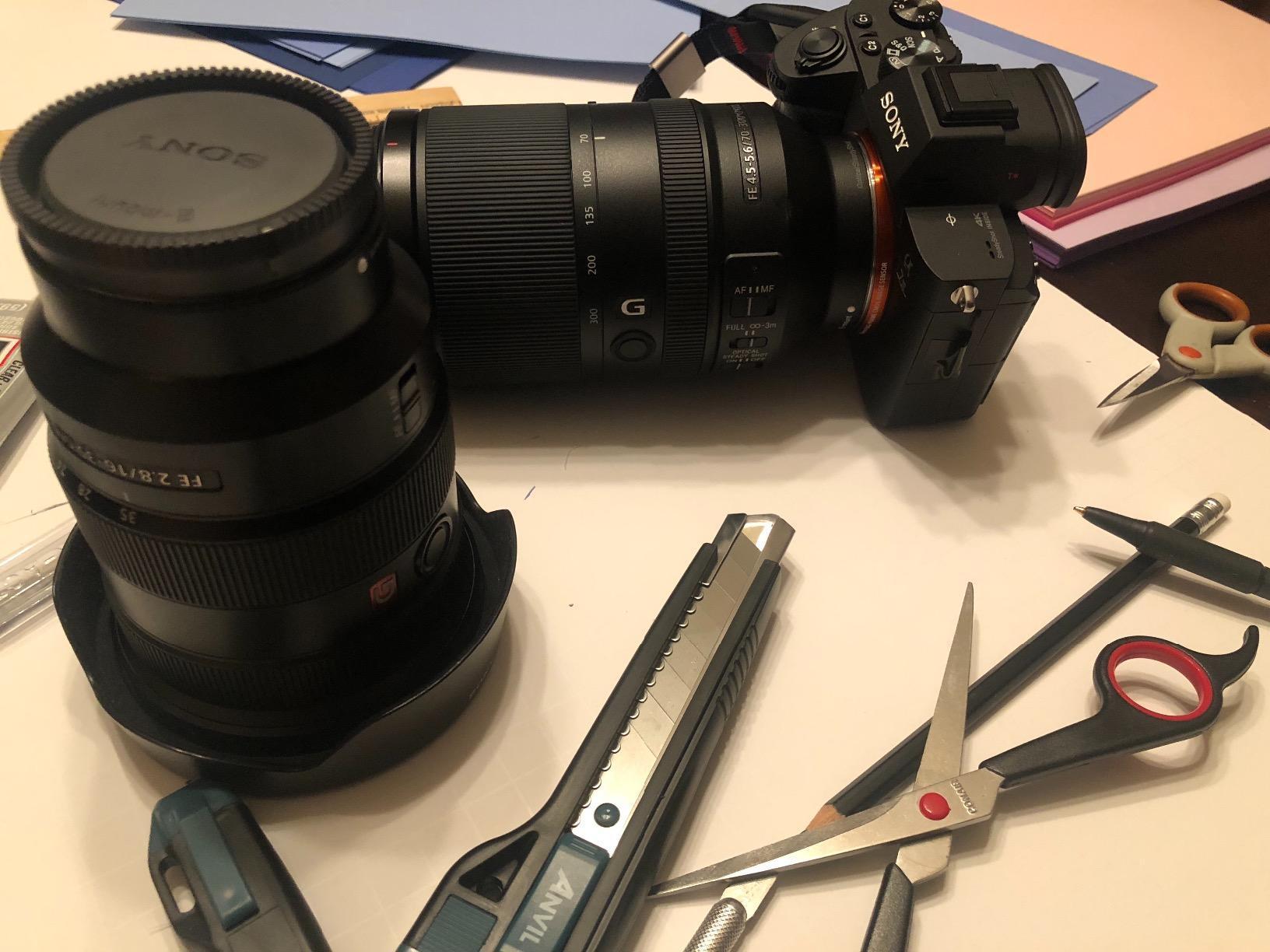 【Electronics】Sony a7 III ILCE7M3/B Full-Frame Mirrorless Interchangeable-Lens Camera with 3-Inch LCD