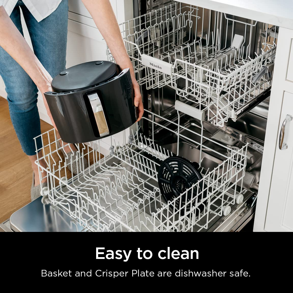 Ninja AF161 Max XL Air Fryer that Cooks, Crisps, Roasts, Bakes, Reheats & Dehydrates, 5.5 Quart