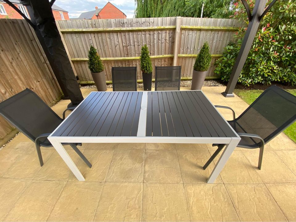 【Home&Garden】Grey Aluminium Textoline Stackable Garden Chairs - Comes with tables and Chairs