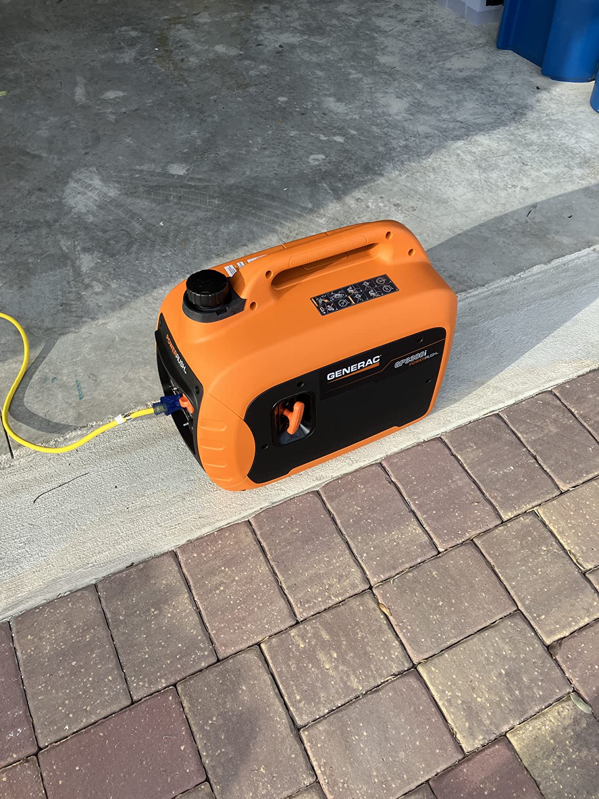 【Appliances】Generac 7127 IQ3500 3,500-Watt Gas-Powered Portable Generator, 50-State/CARB Compliant