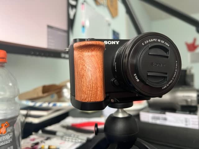 Sony Alpha ZV-E10 APS-C Mirrorless Interchangeable Lens Vlog Camera + Content Creator kit 