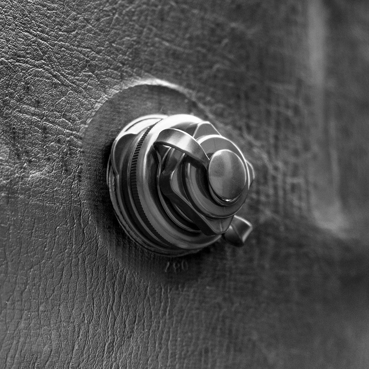 【Sports&Outdoors】Inflatable Hot Tub Spa – Outdoor Bubble Hot Tub | 2-6 Person Capacity