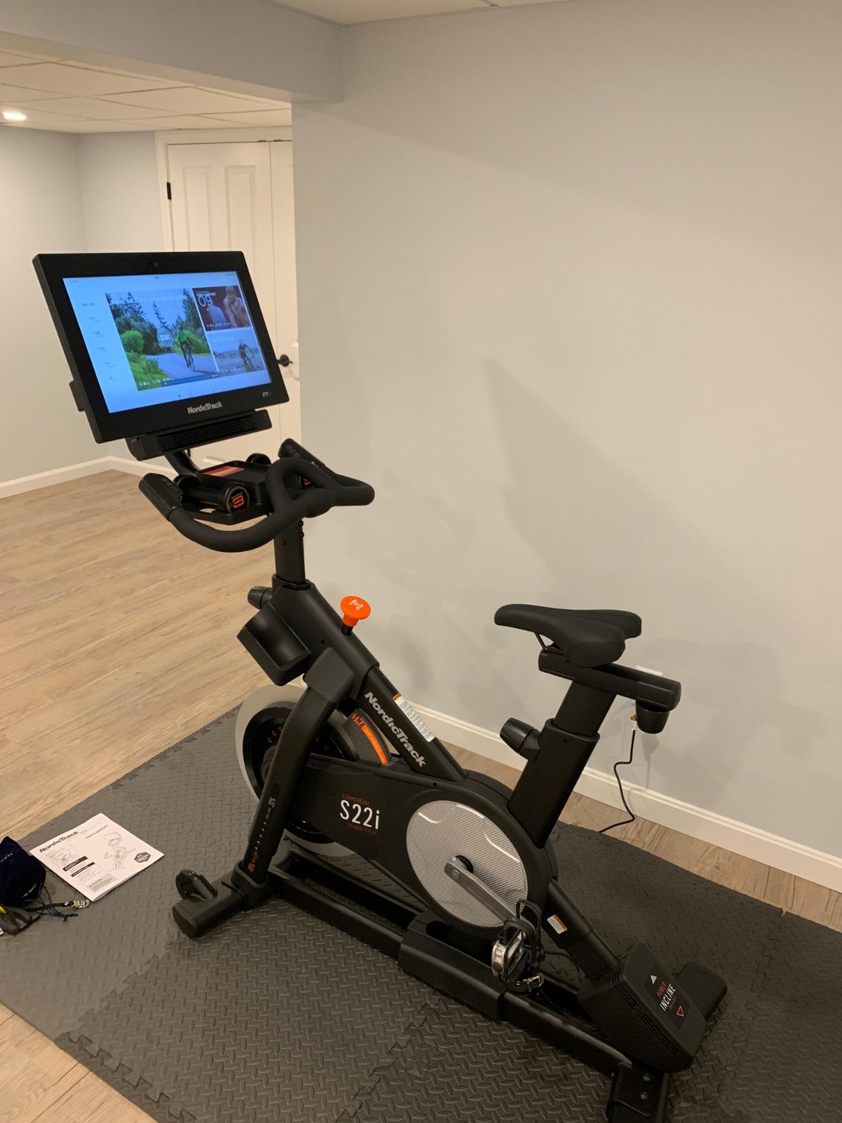 【Sports&Outdoors】NordicTrack Commercial Studio Cycle